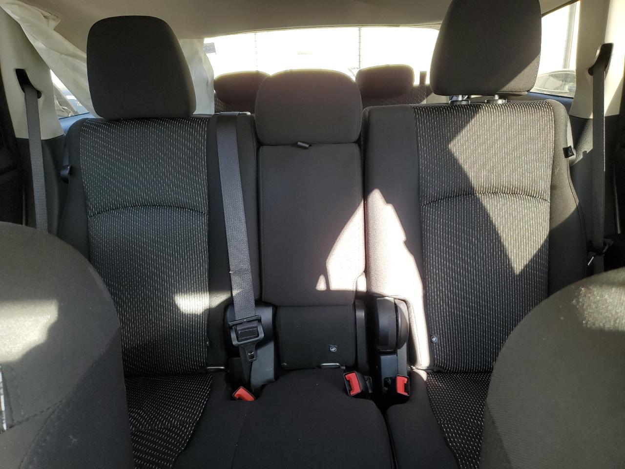 2020 Dodge Journey Se   Silver vin: 3C4PDCAB5LT269333