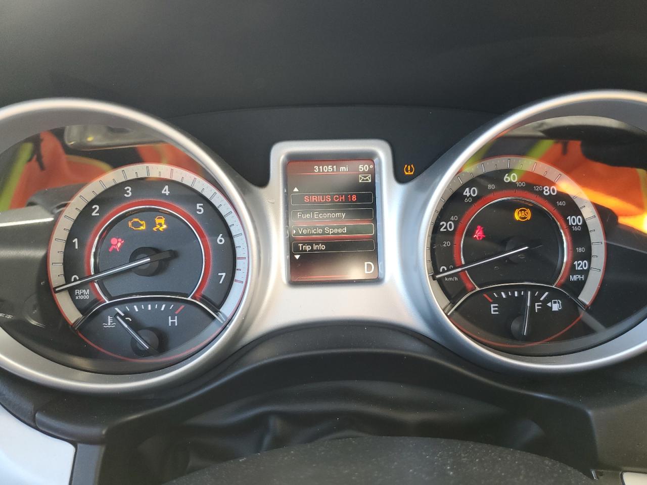 2020 Dodge Journey Se   Silver vin: 3C4PDCAB5LT269333