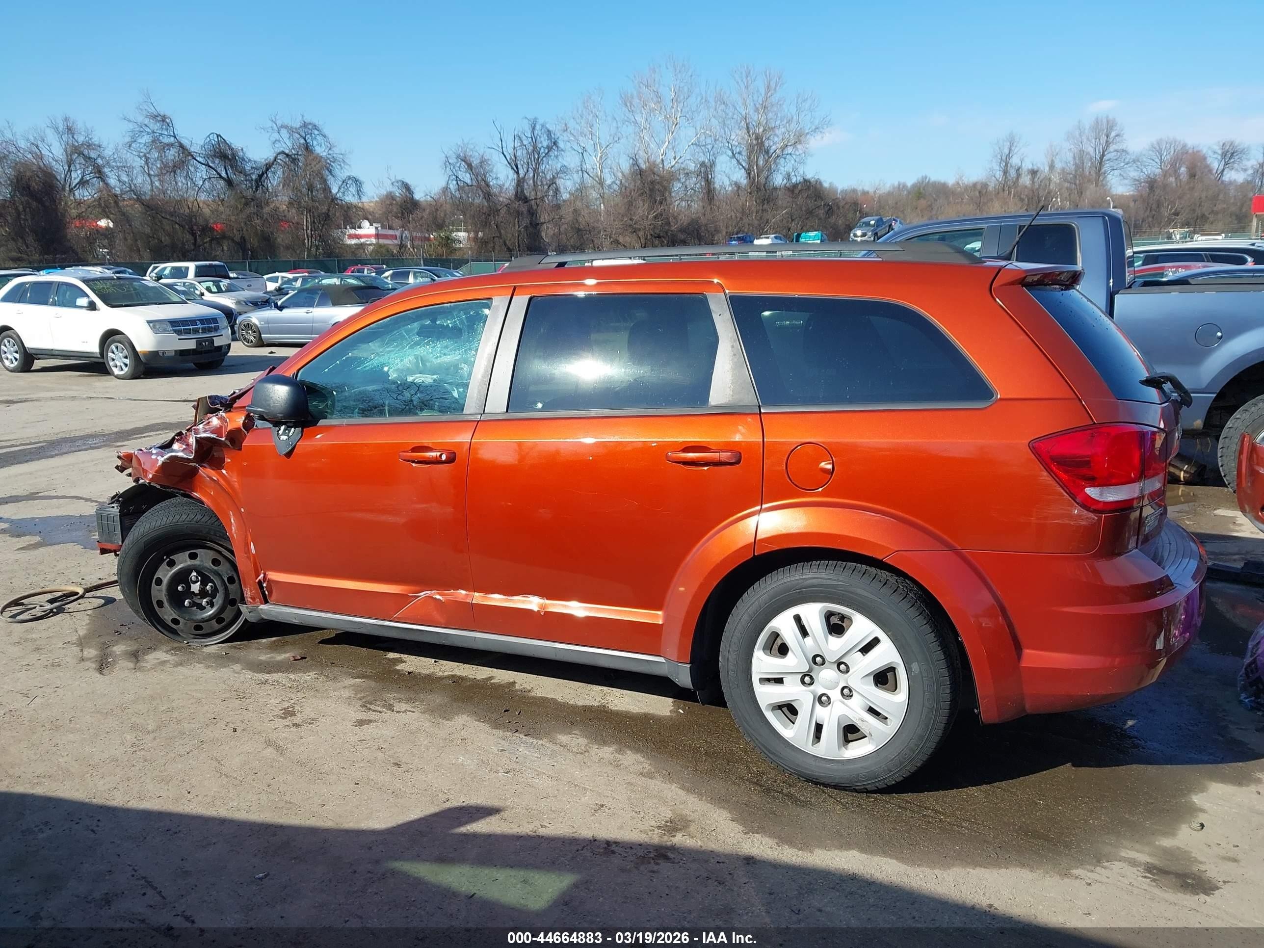 2013 Dodge Journey Se Orange vin: 3C4PDCAB6DT679642