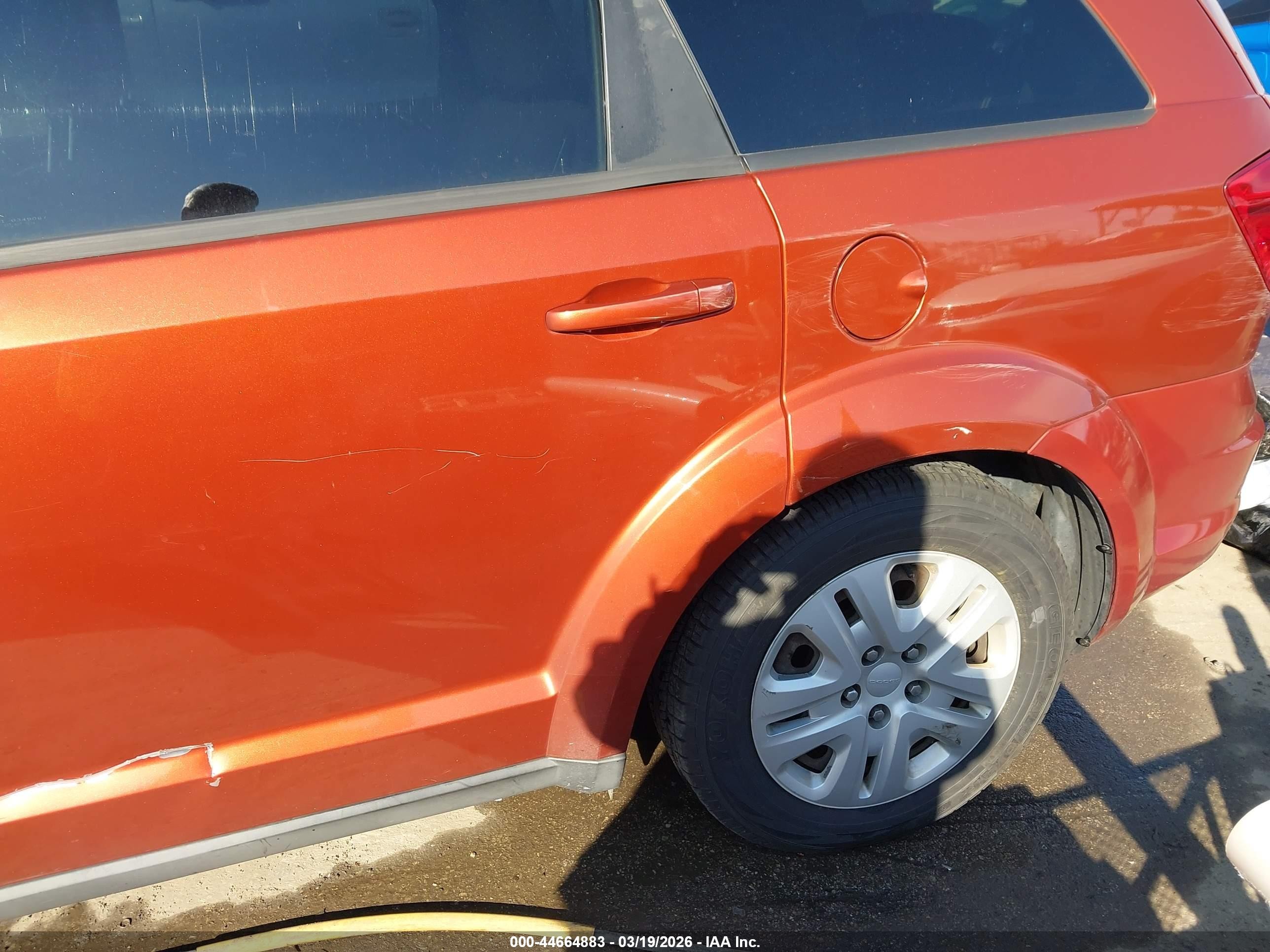 2013 Dodge Journey Se Orange vin: 3C4PDCAB6DT679642