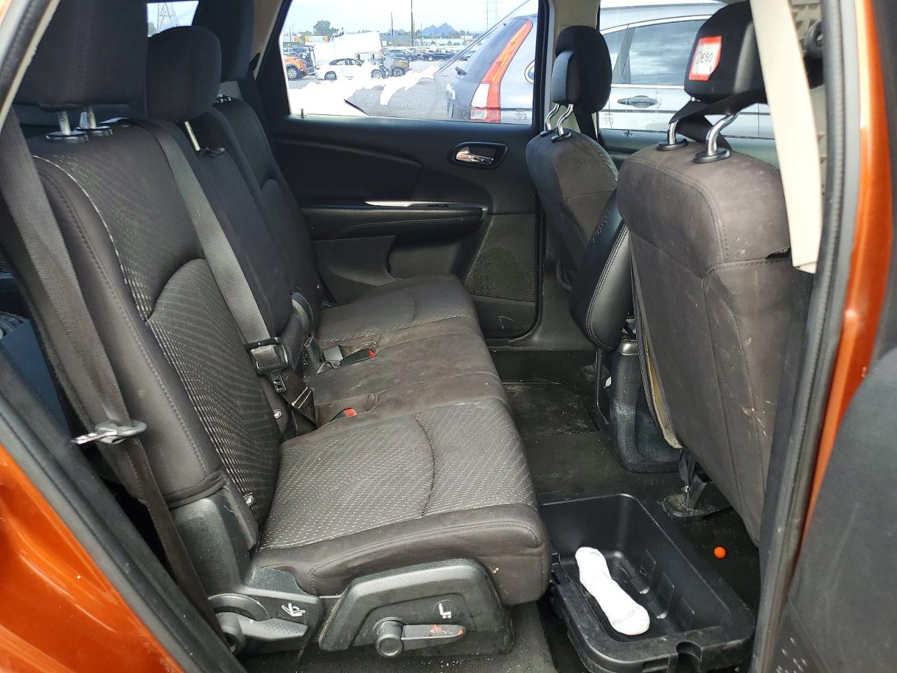 2013 Dodge Journey Se Orange vin: 3C4PDCAB6DT729682