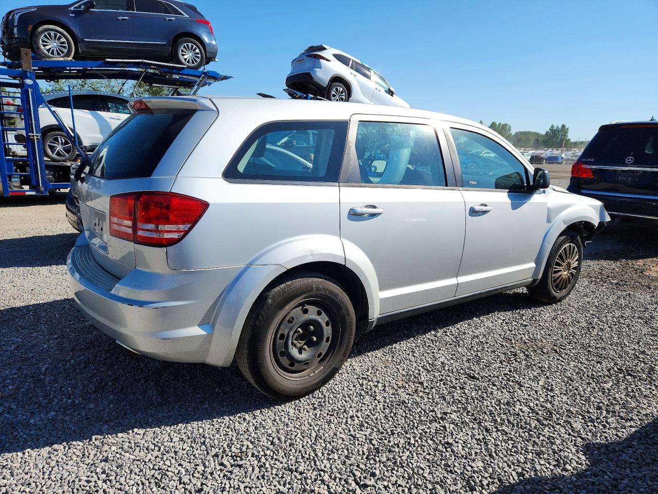 2014 Dodge Journey Se Silver vin: 3C4PDCAB6ET115930