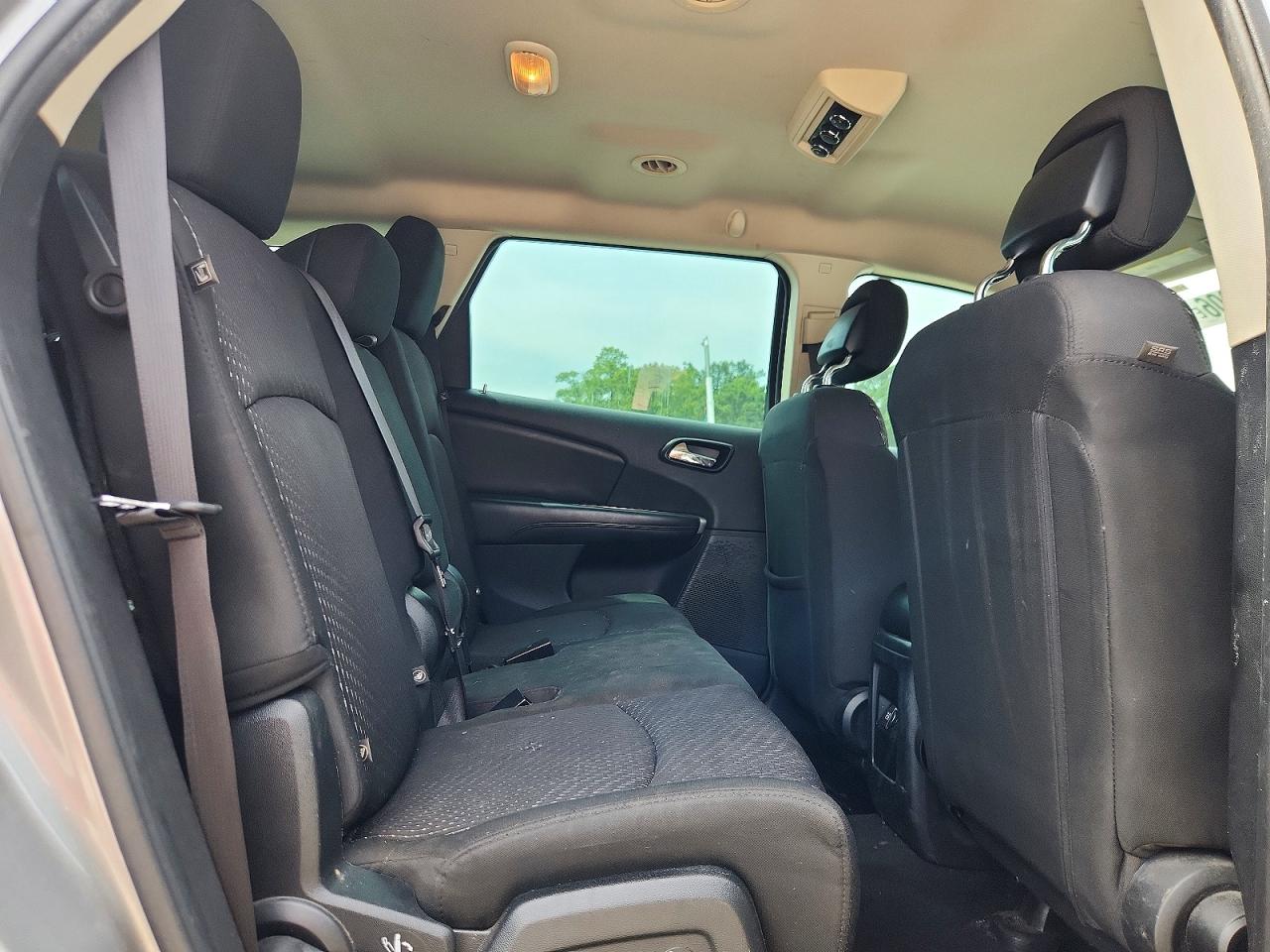 2015 Dodge Journey Se Silver vin: 3C4PDCAB6FT591936