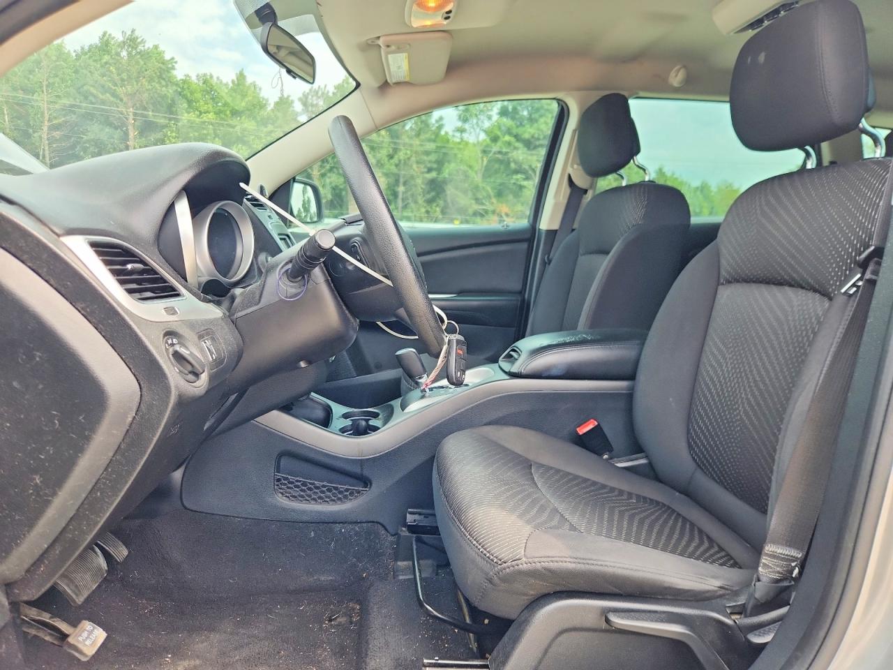 2015 Dodge Journey Se Silver vin: 3C4PDCAB6FT591936
