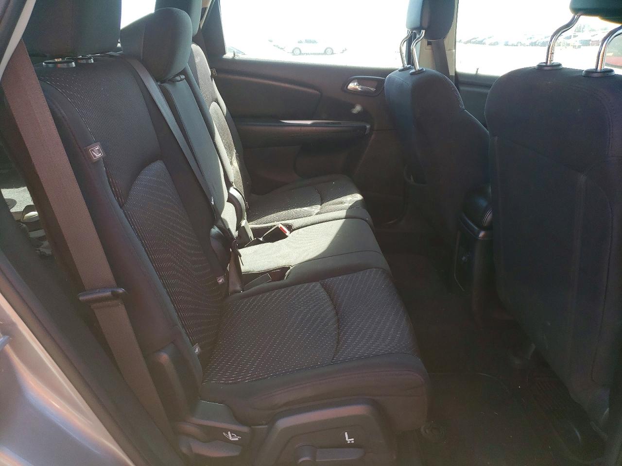 2015 Dodge Journey Se Silver vin: 3C4PDCAB6FT713419