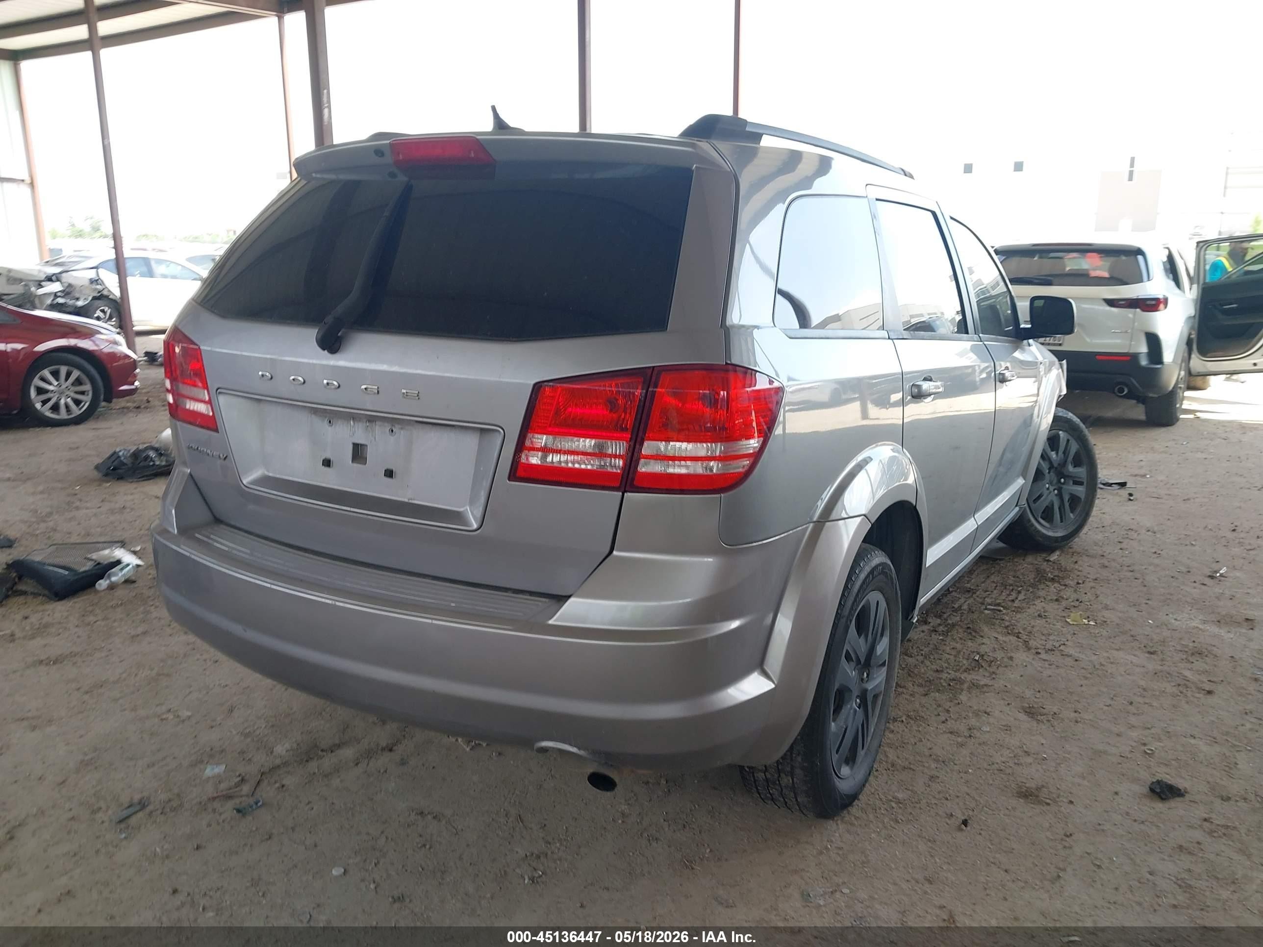 2016 Dodge Journey Se Silver vin: 3C4PDCAB6GT239005