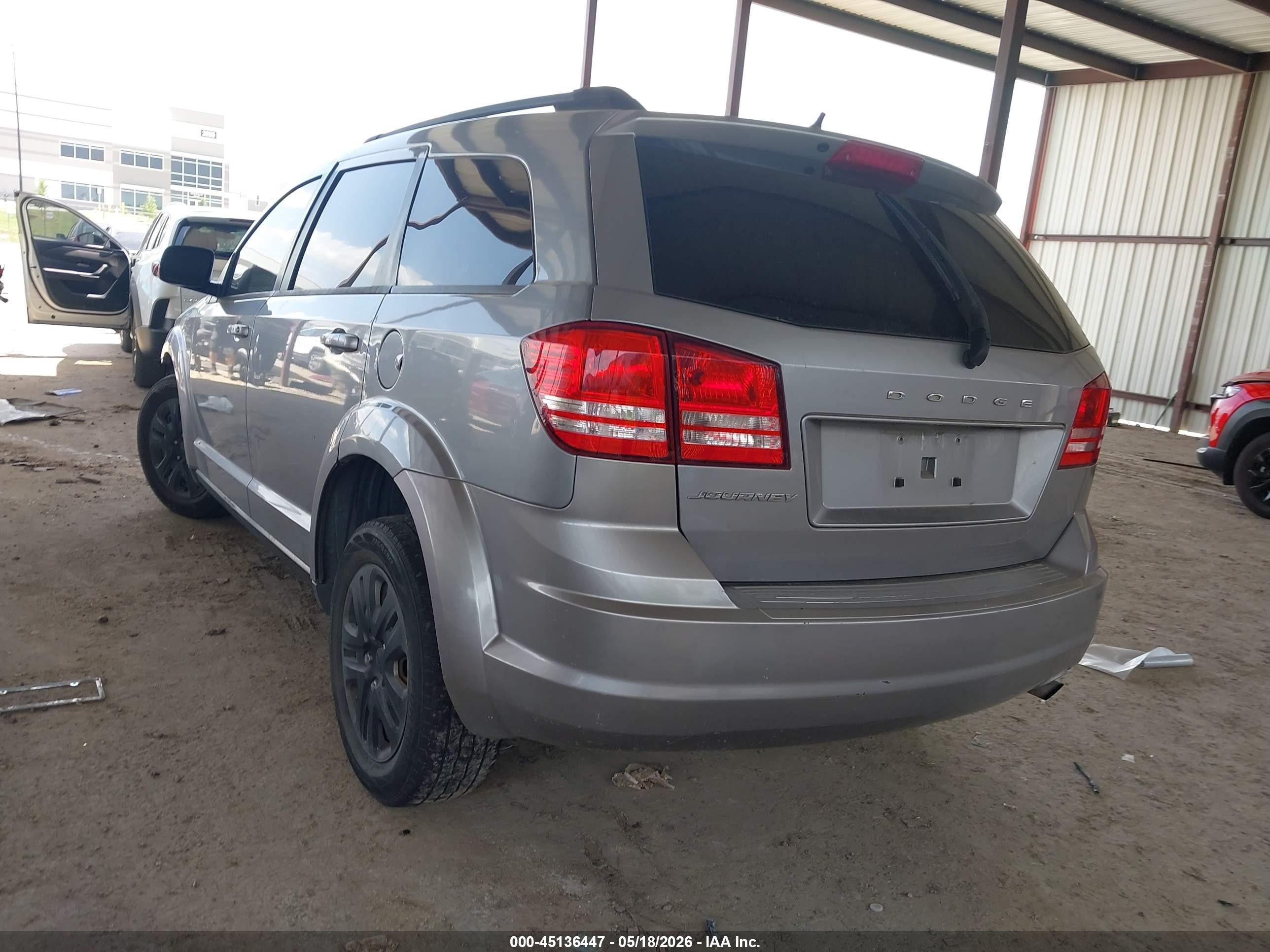 2016 Dodge Journey Se Silver vin: 3C4PDCAB6GT239005