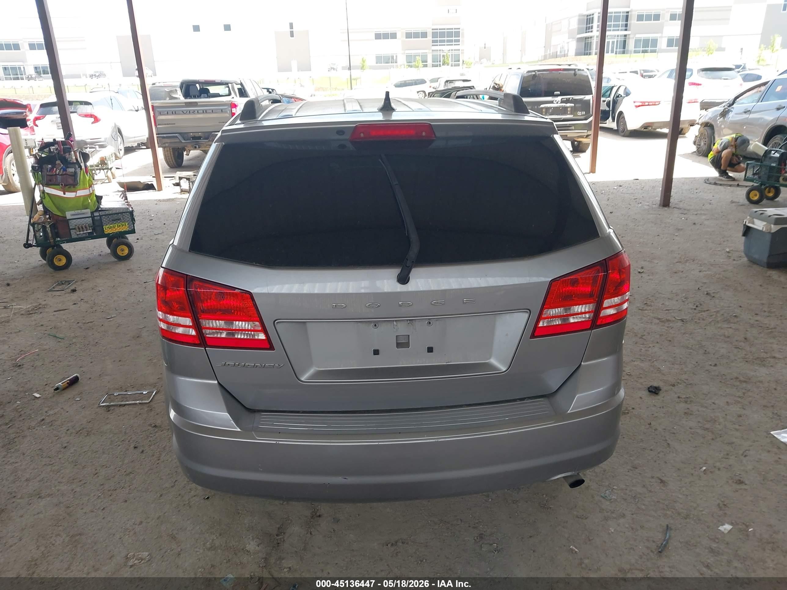 2016 Dodge Journey Se Silver vin: 3C4PDCAB6GT239005