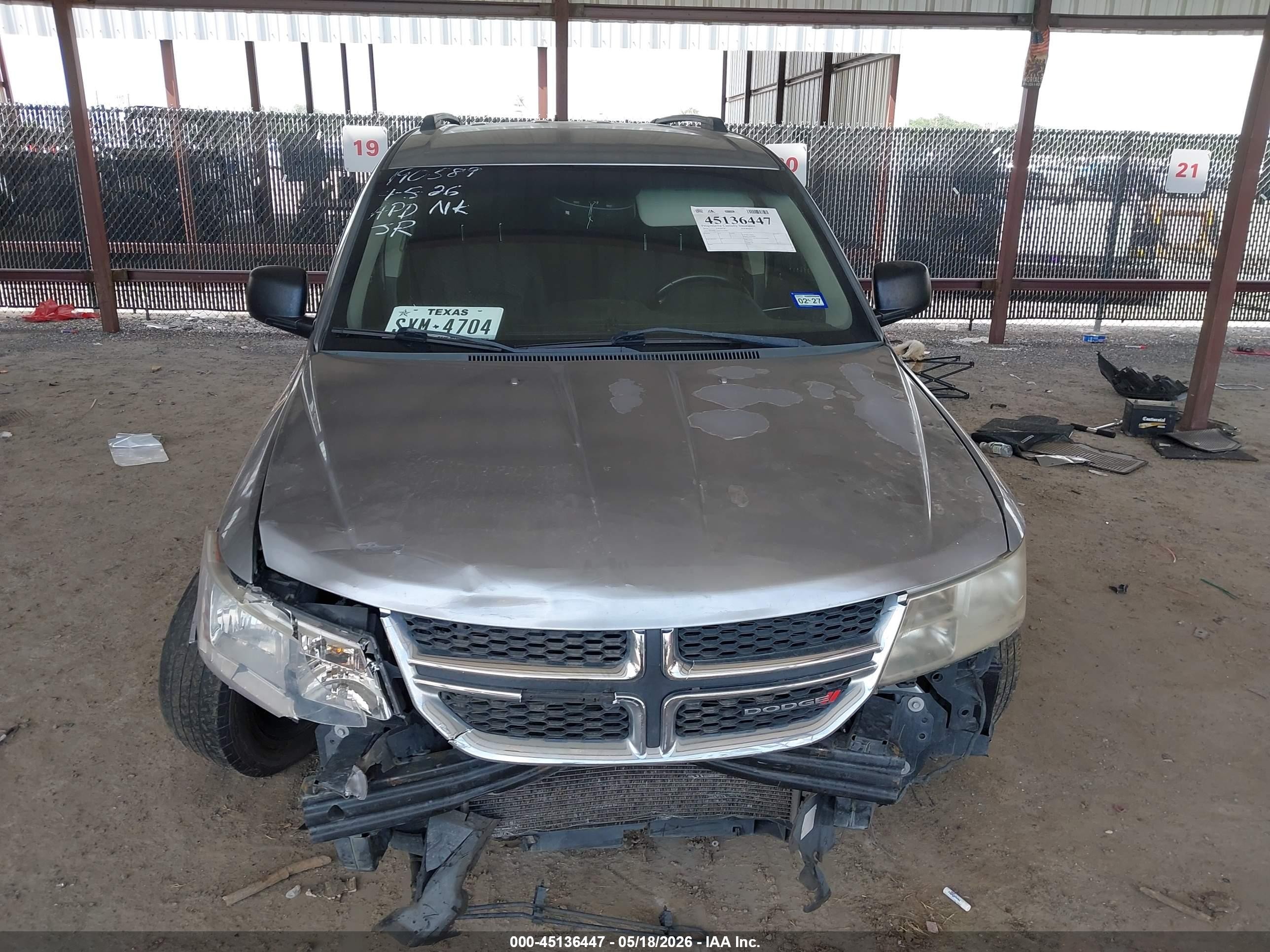 2016 Dodge Journey Se Silver vin: 3C4PDCAB6GT239005