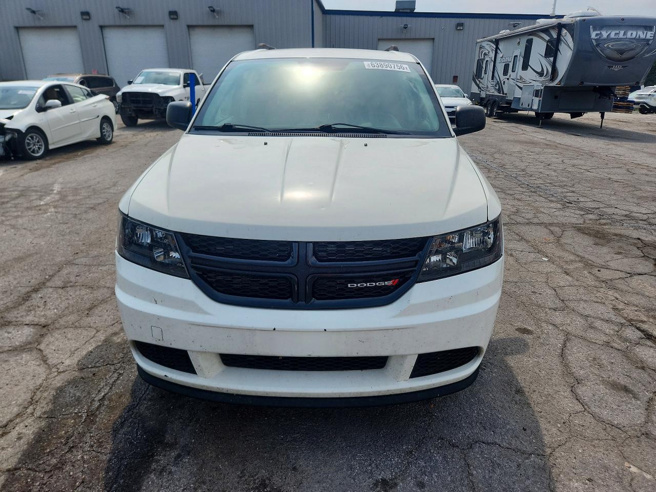 2018 Dodge Journey Se Белый vin: 3C4PDCAB6JT347499