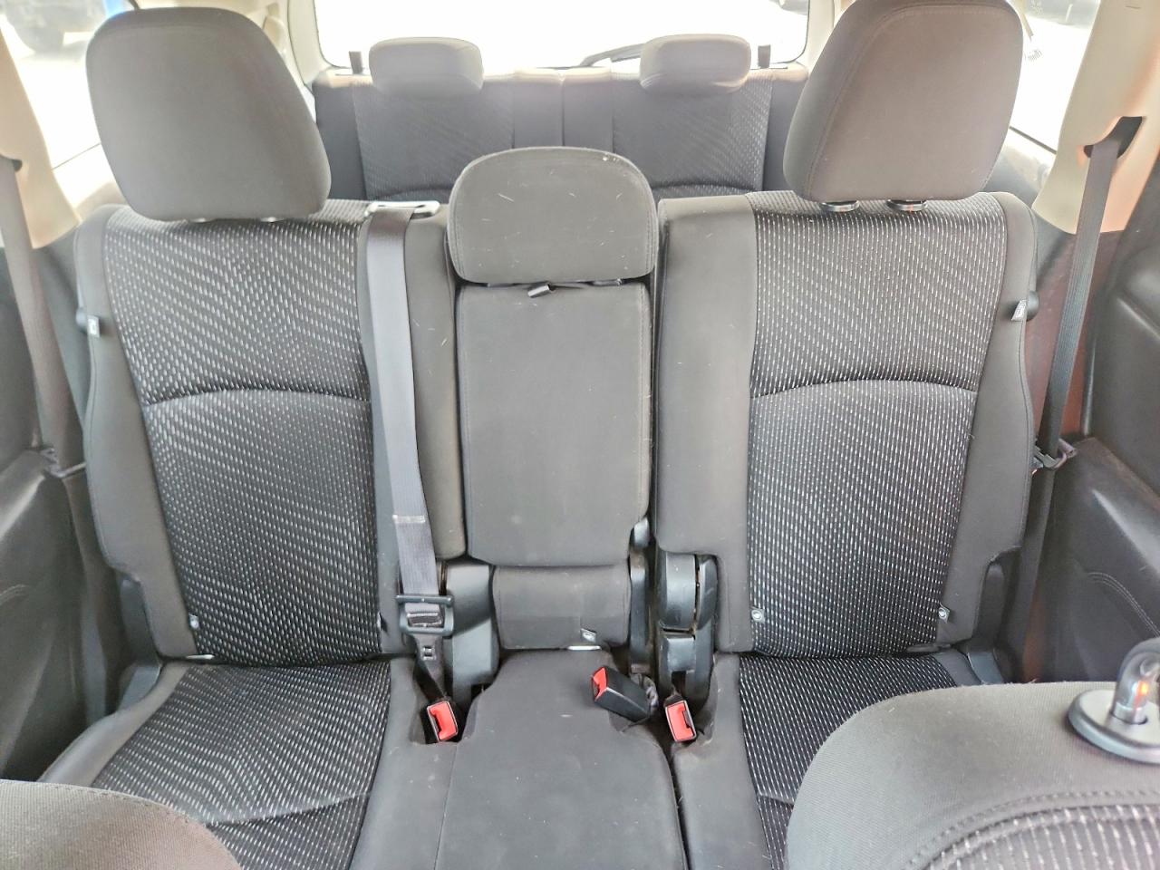 2018 Dodge Journey Se Белый vin: 3C4PDCAB6JT347499