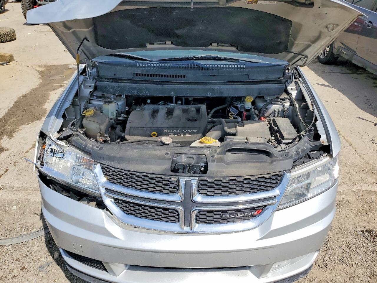 2014 Dodge Journey Se Silver vin: 3C4PDCAB7ET198395