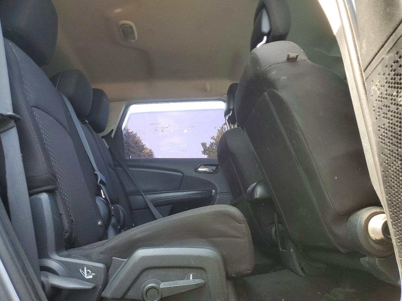 2015 Dodge Journey Se Silver vin: 3C4PDCAB7FT608131