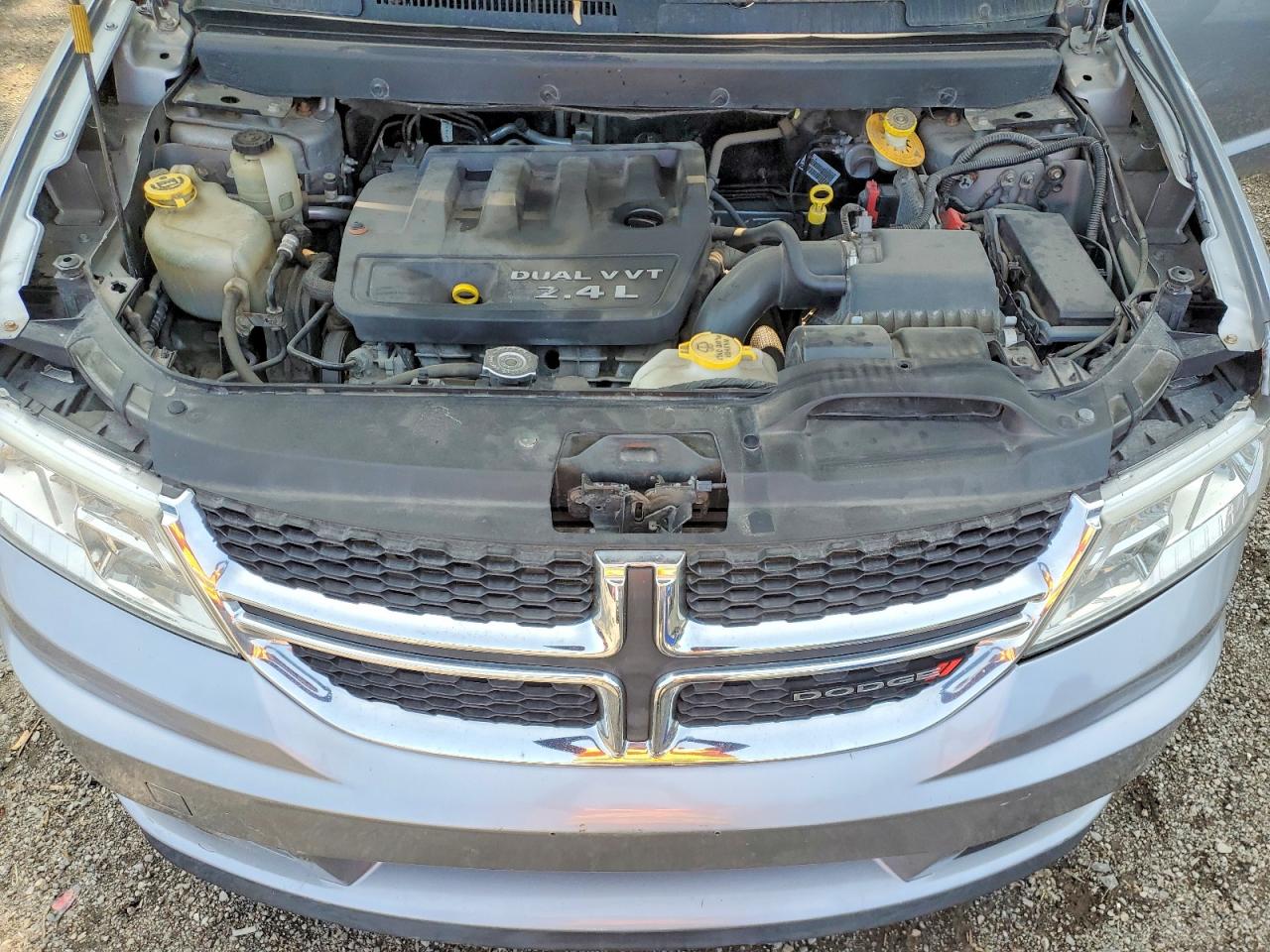 2015 Dodge Journey Se Silver vin: 3C4PDCAB7FT608131