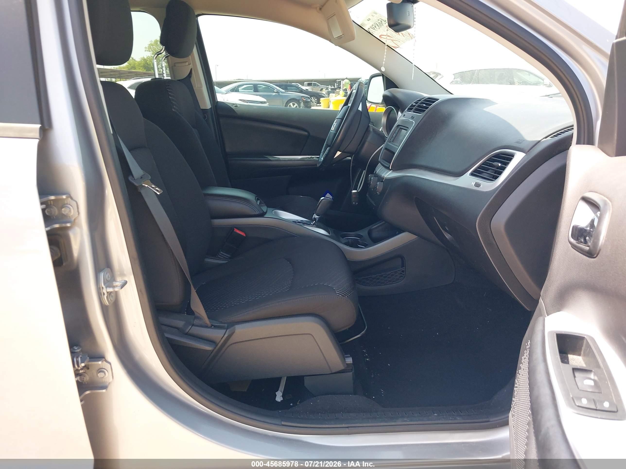 2015 Dodge Journey American Value Pkg Silver vin: 3C4PDCAB7FT641257