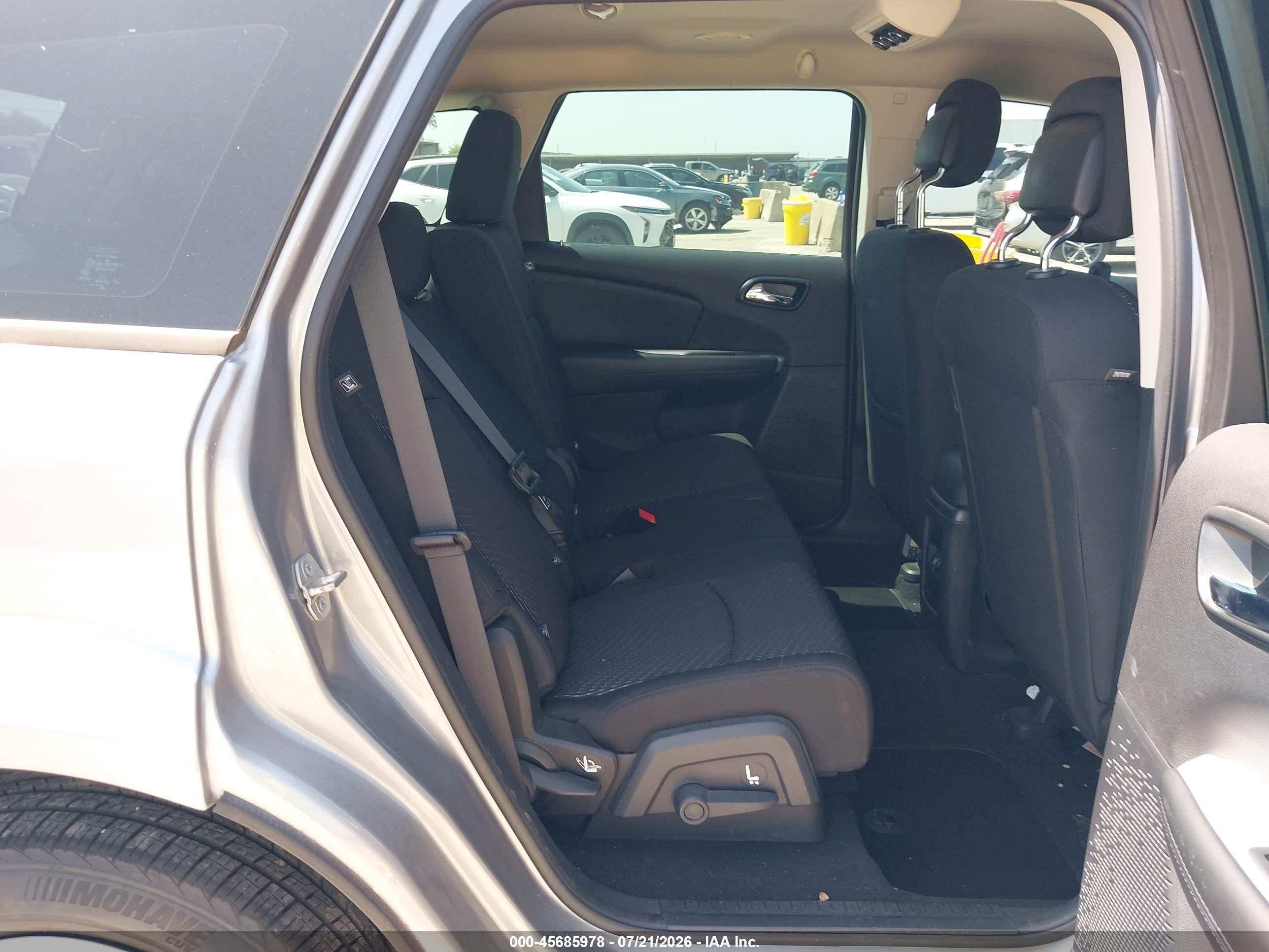 2015 Dodge Journey American Value Pkg Silver vin: 3C4PDCAB7FT641257