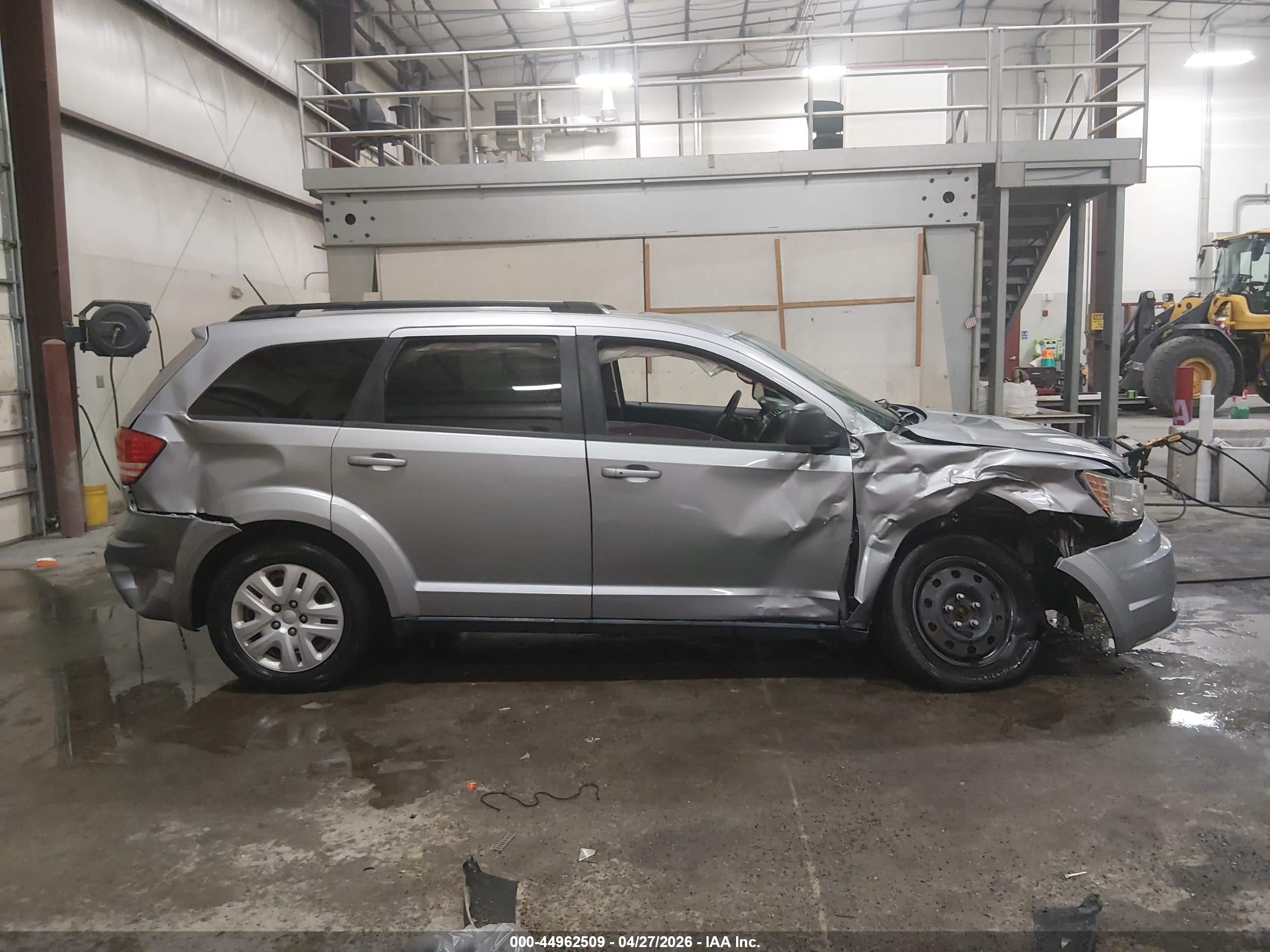 2016 Dodge Journey Se Gray vin: 3C4PDCAB7GT151760