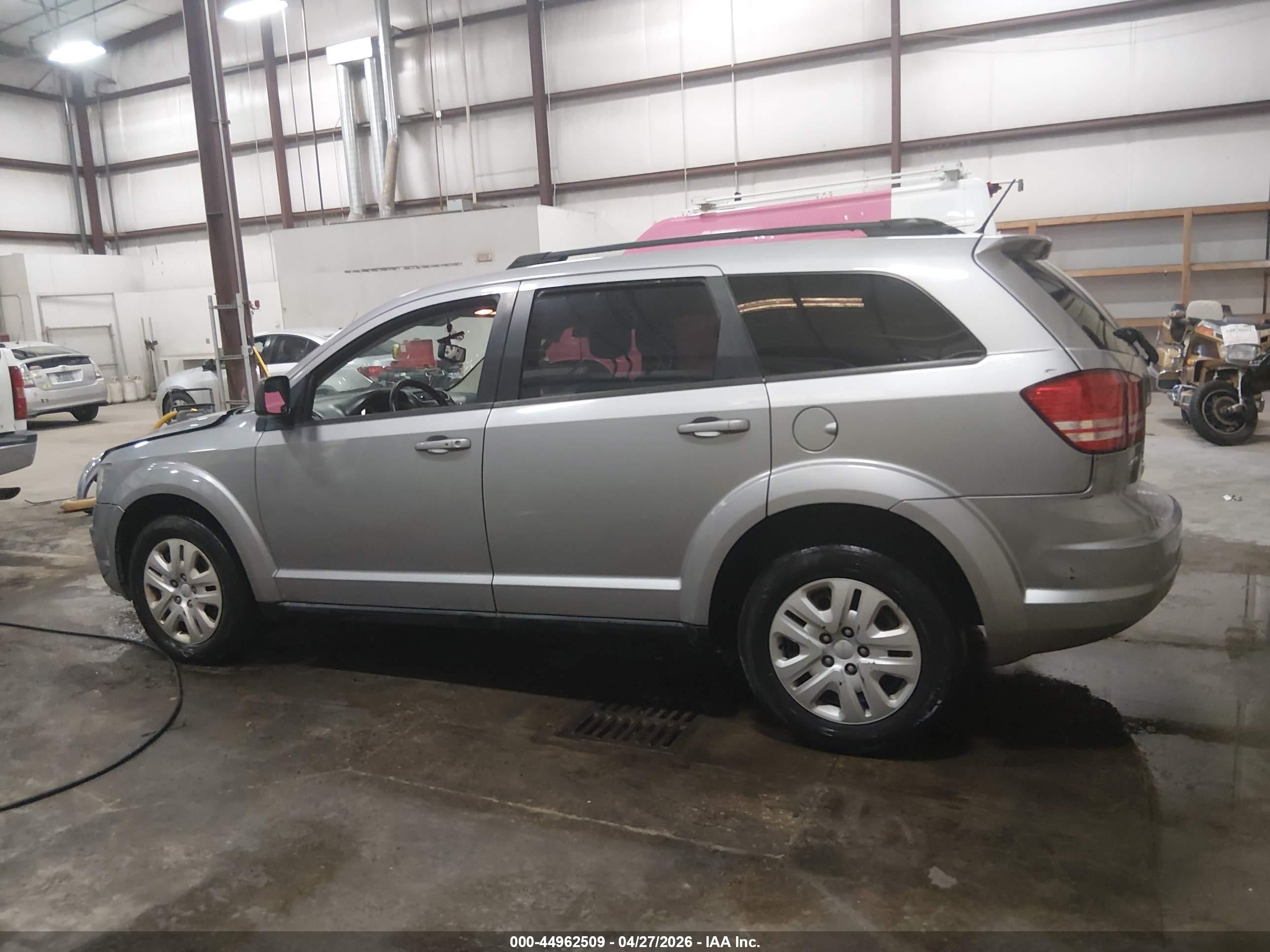 2016 Dodge Journey Se Gray vin: 3C4PDCAB7GT151760