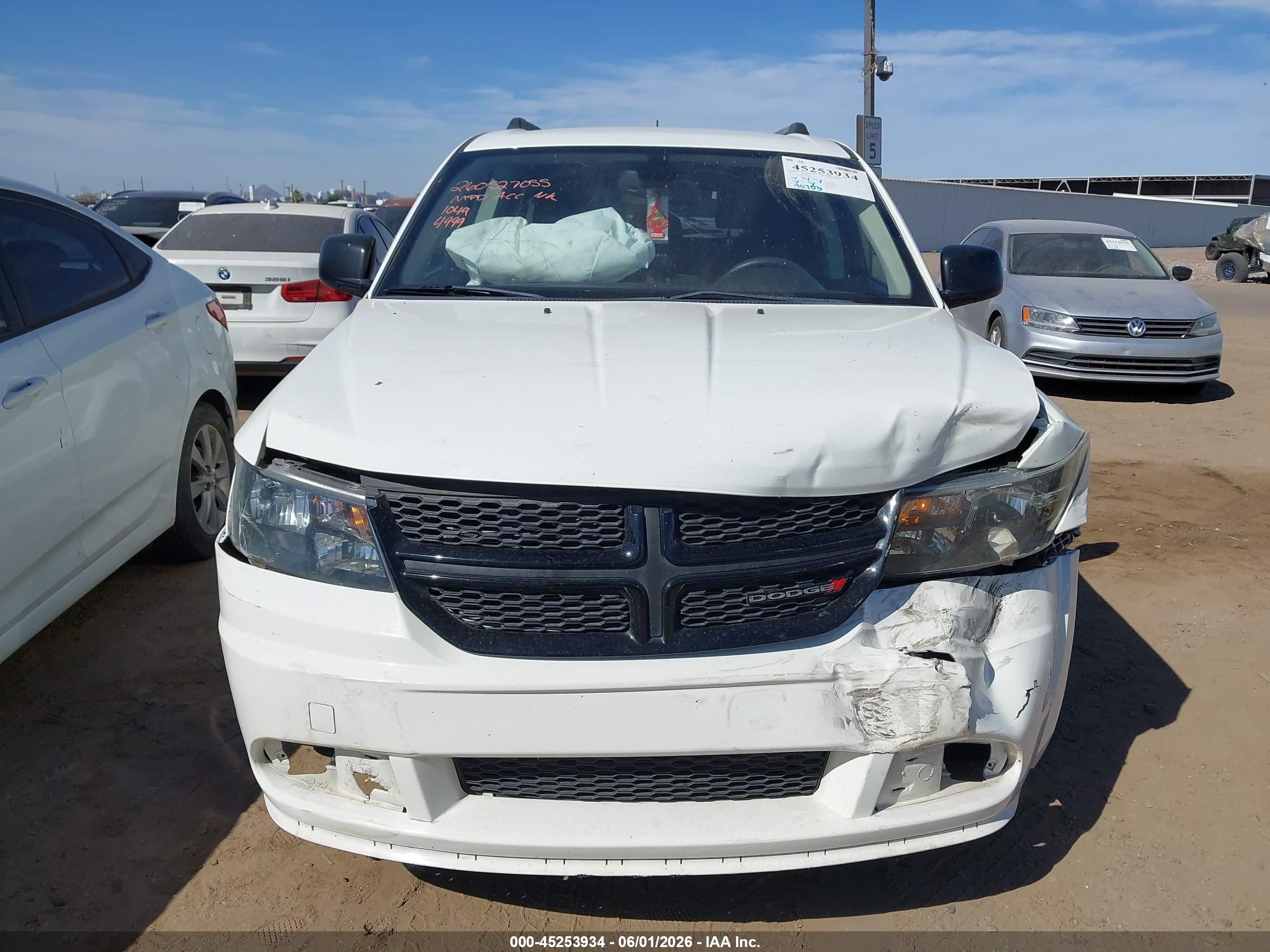 2018 Dodge Journey Se White vin: 3C4PDCAB7JT444999