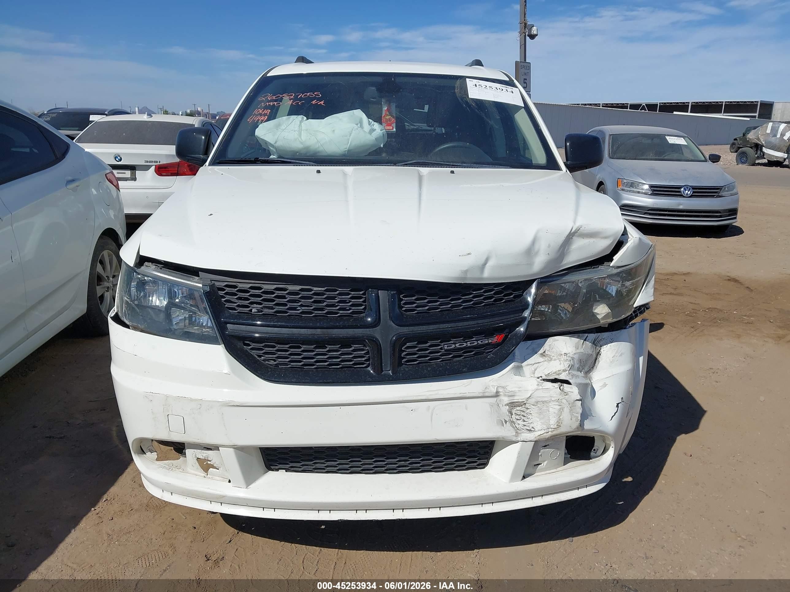 2018 Dodge Journey Se White vin: 3C4PDCAB7JT444999