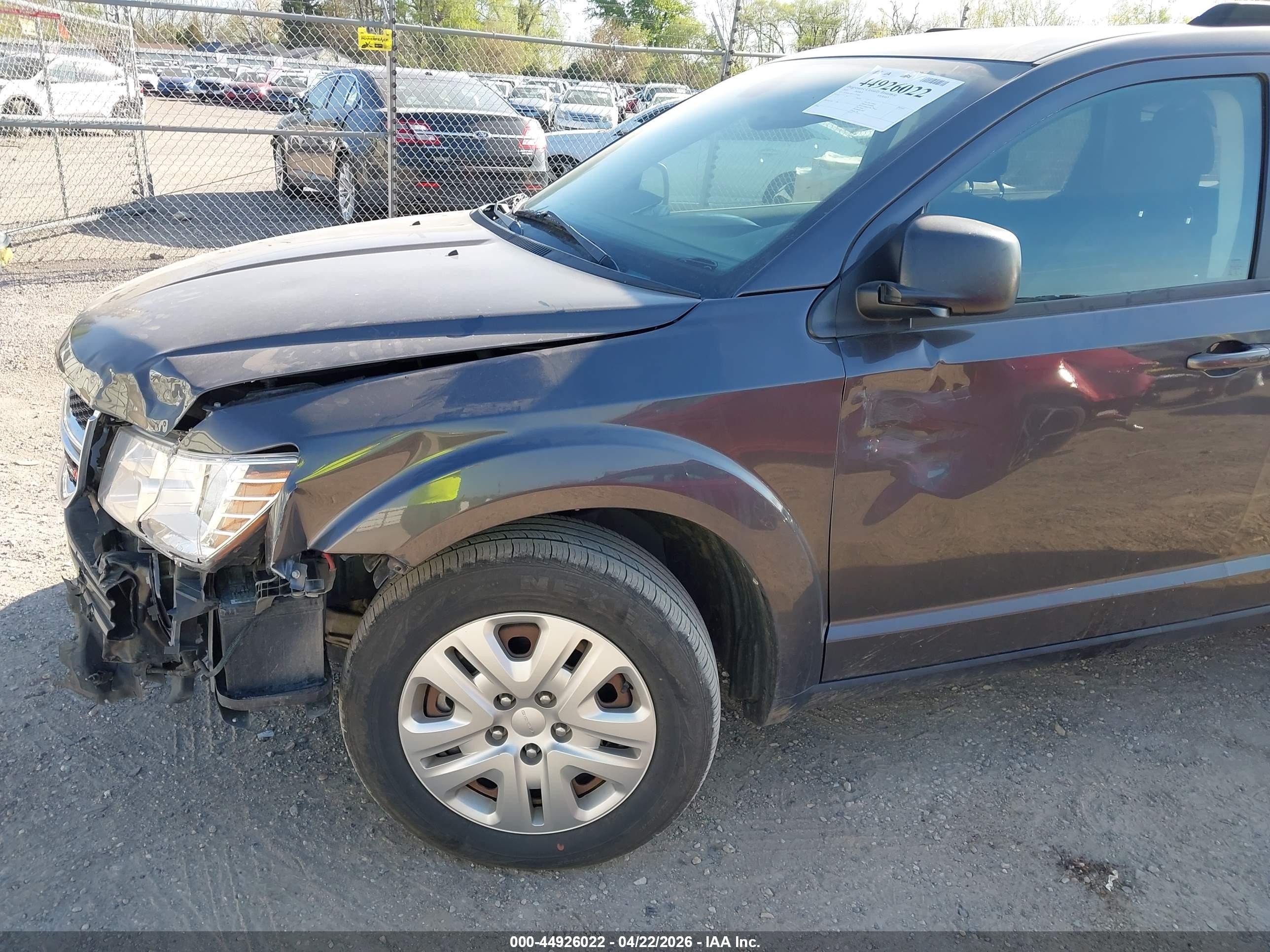 2020 Dodge Journey Se Value Gray vin: 3C4PDCAB7LT237600