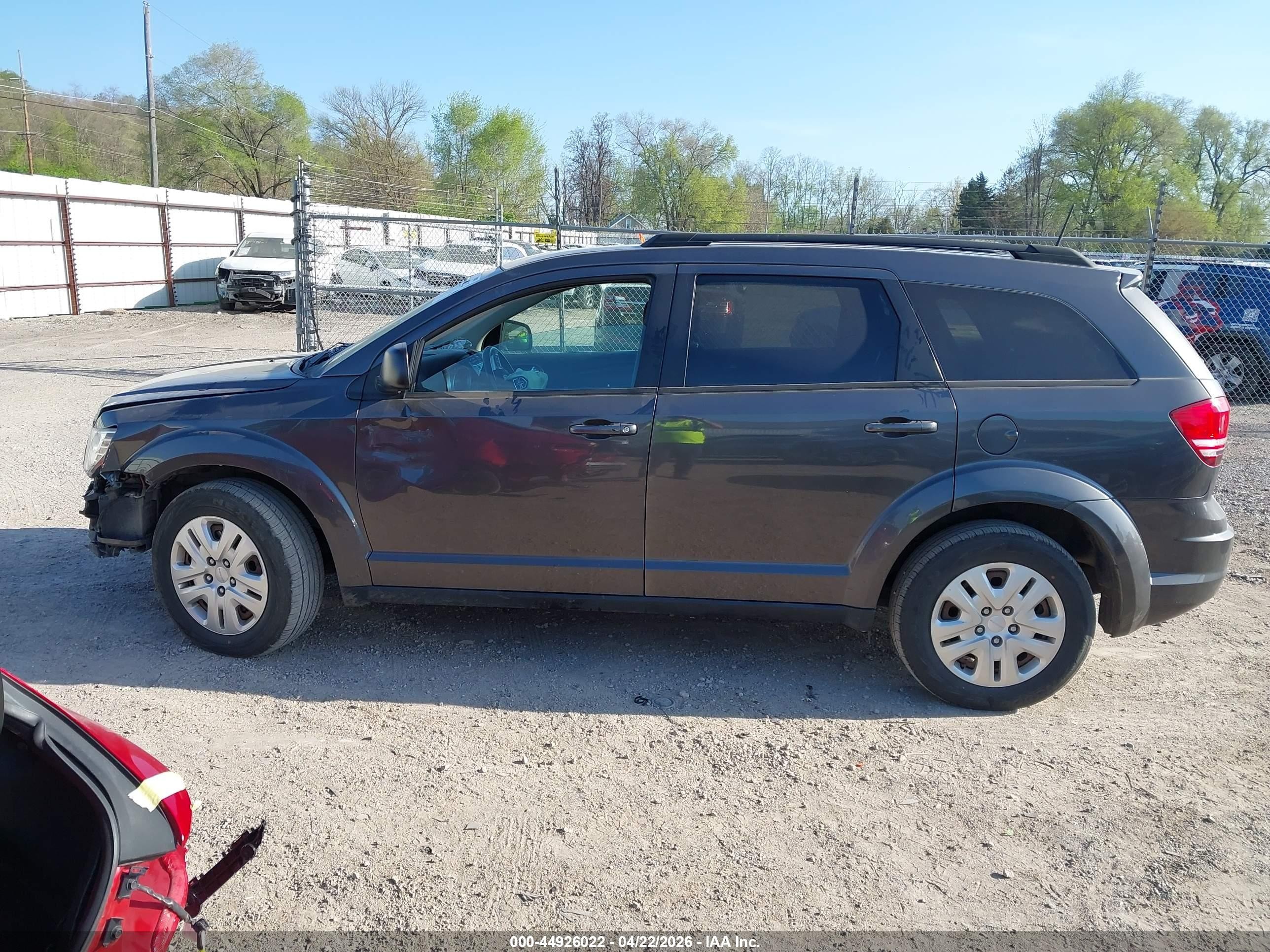 2020 Dodge Journey Se Value Gray vin: 3C4PDCAB7LT237600