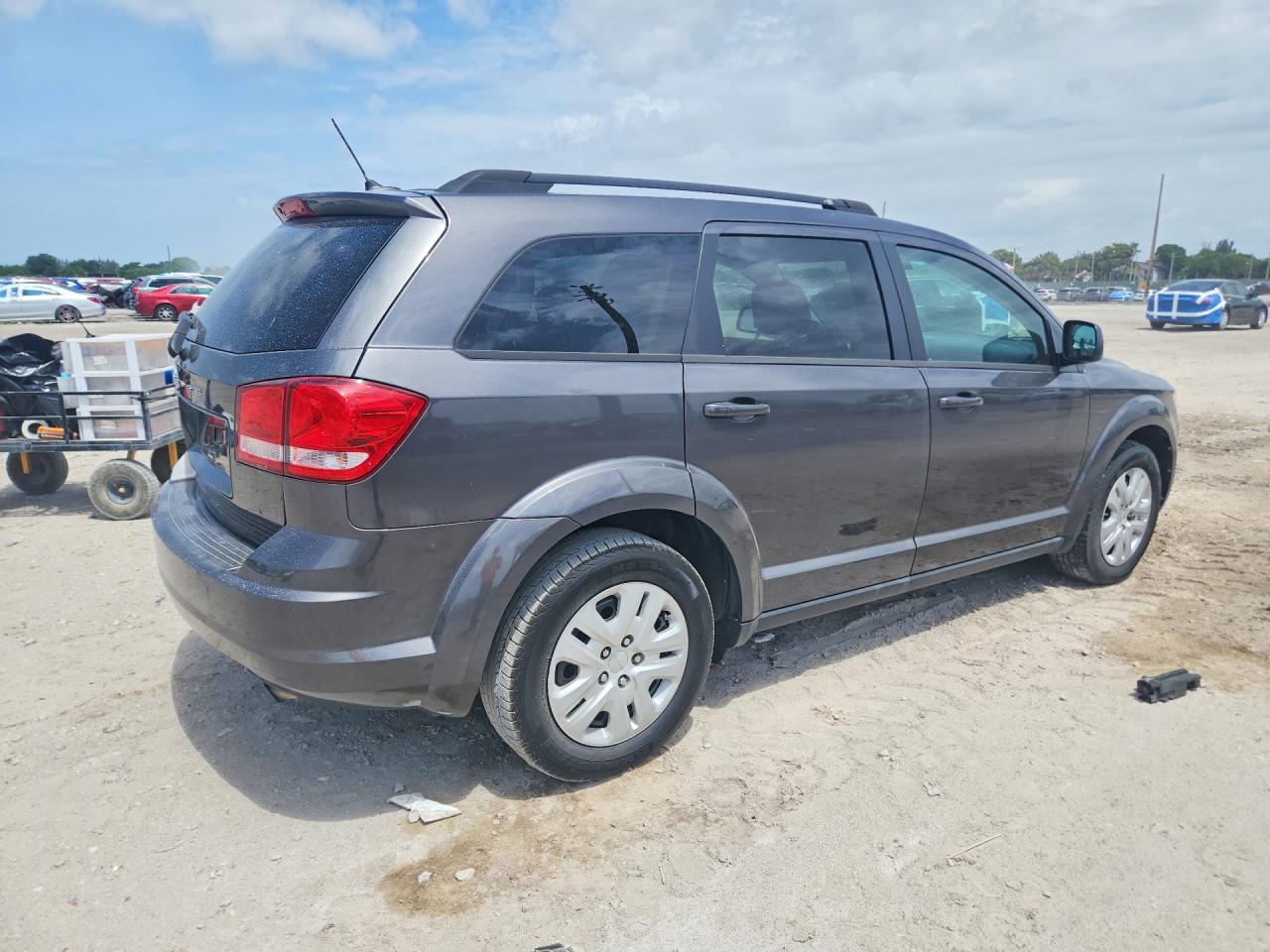 2014 Dodge Journey Se Gray vin: 3C4PDCAB8ET303977