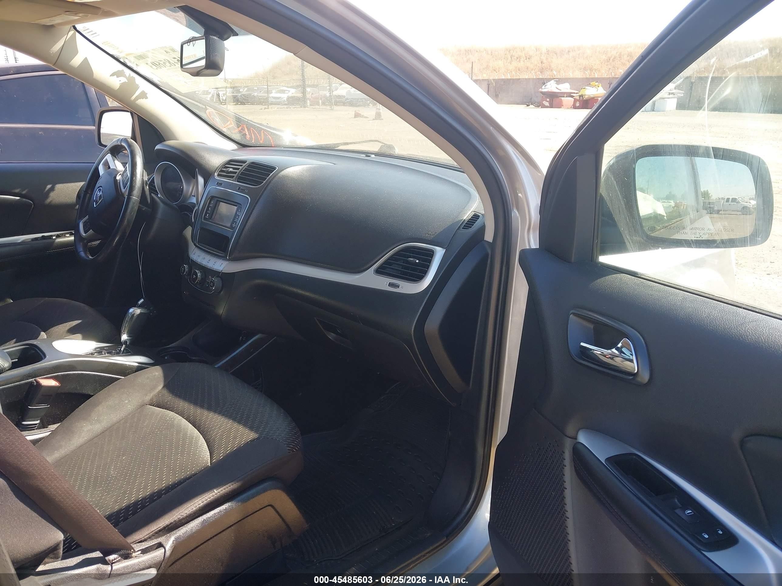2015 Dodge Journey Se Silver vin: 3C4PDCAB8FT566195