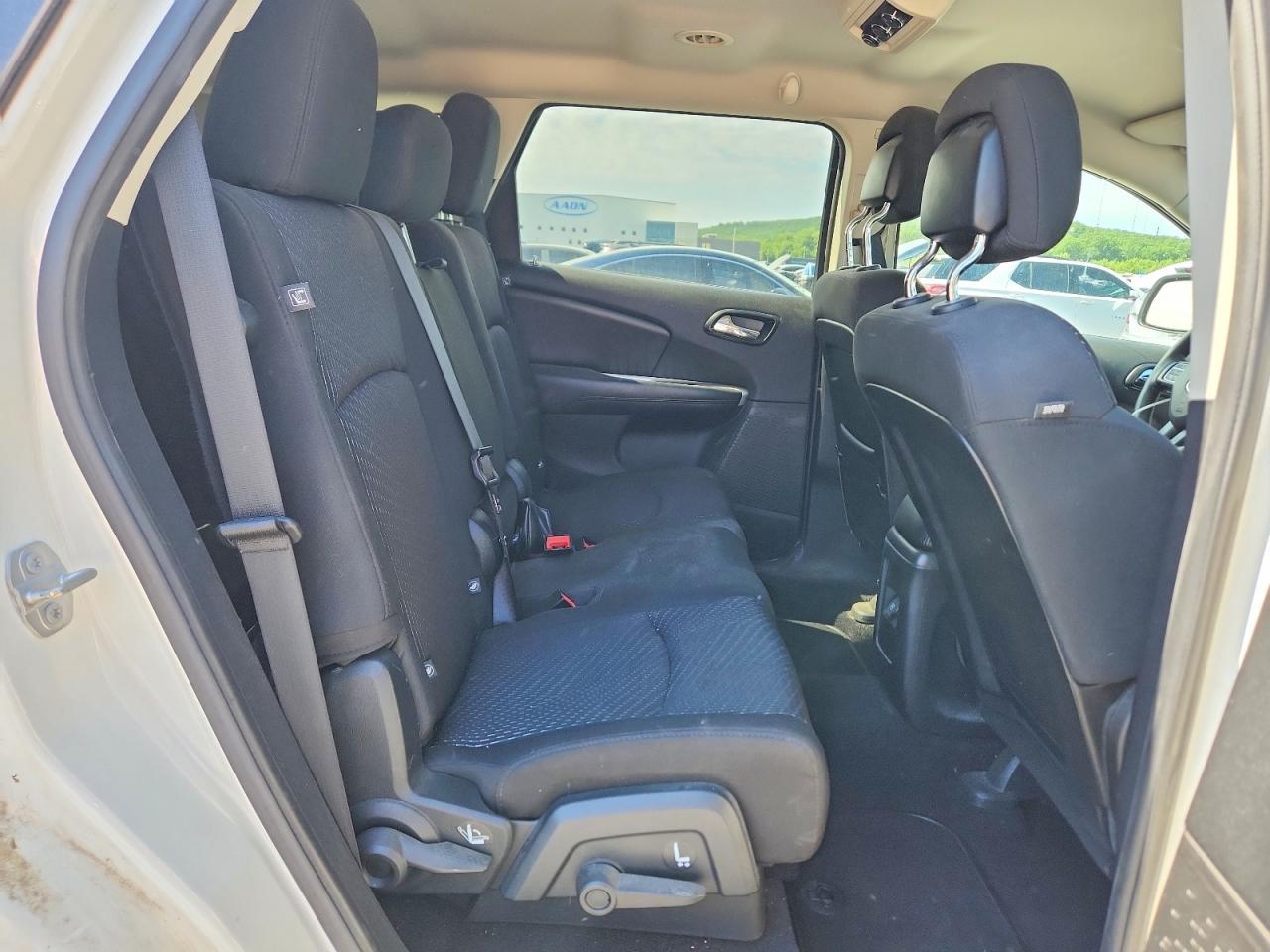 2016 Dodge Journey Se White vin: 3C4PDCAB8GT246487