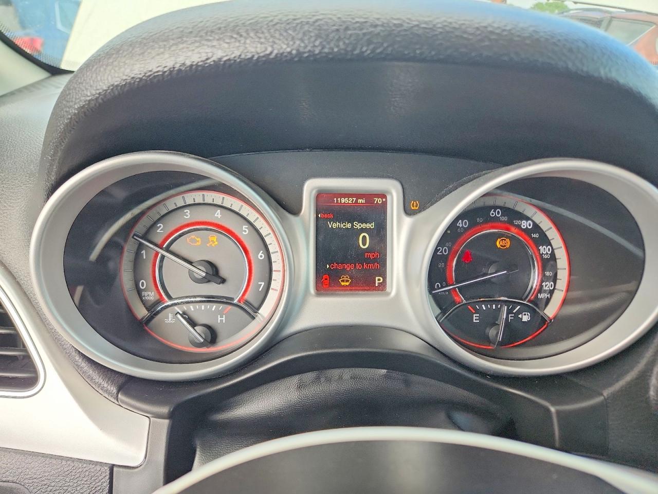 2018 Dodge Journey Se Белый vin: 3C4PDCAB8JT253558