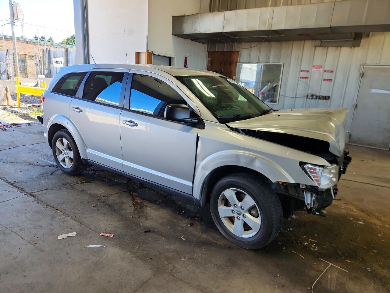 2013 Dodge Journey Se Silver vin: 3C4PDCAB9DT587795