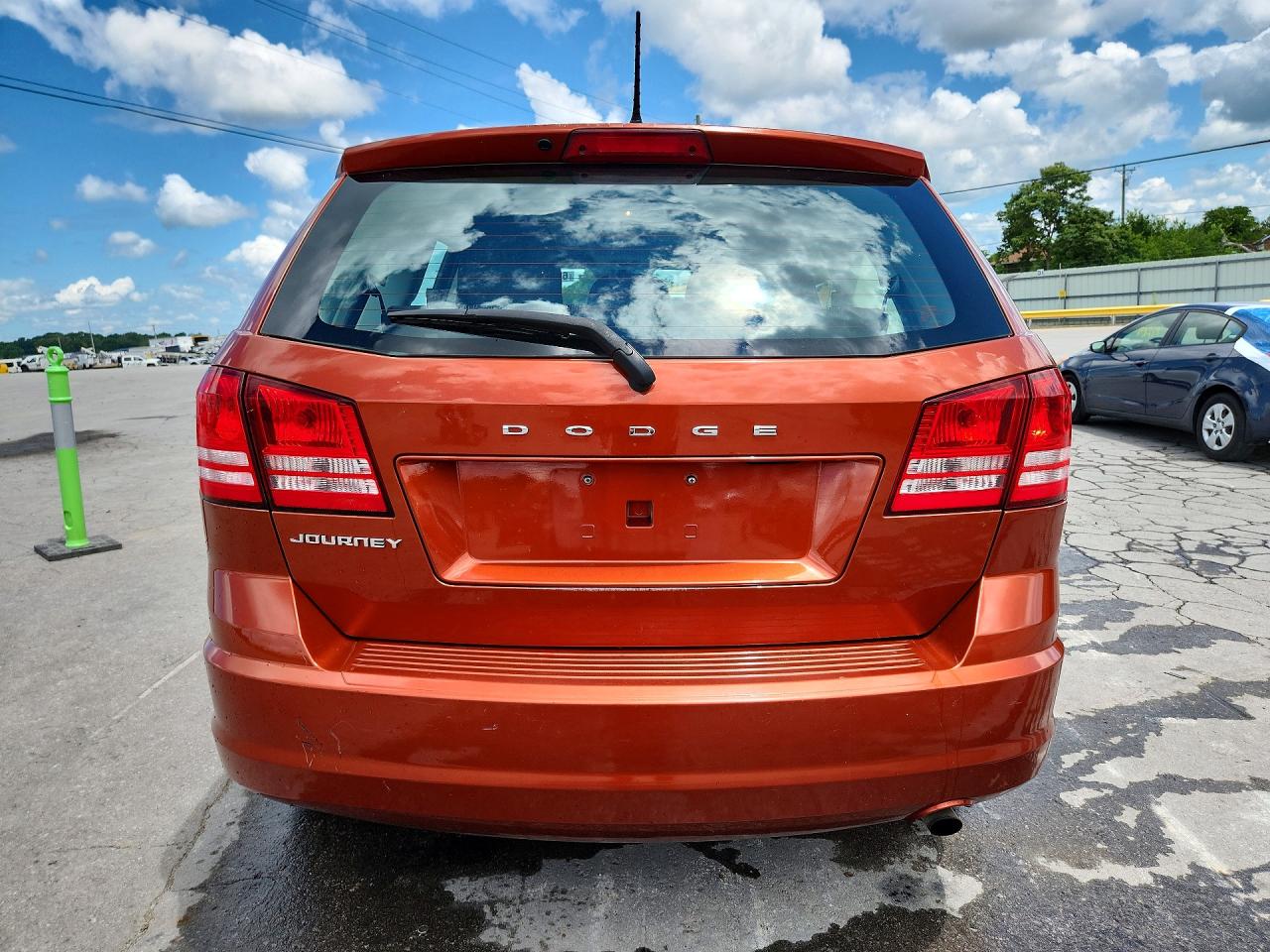 2013 Dodge Journey Se Orange vin: 3C4PDCAB9DT715694