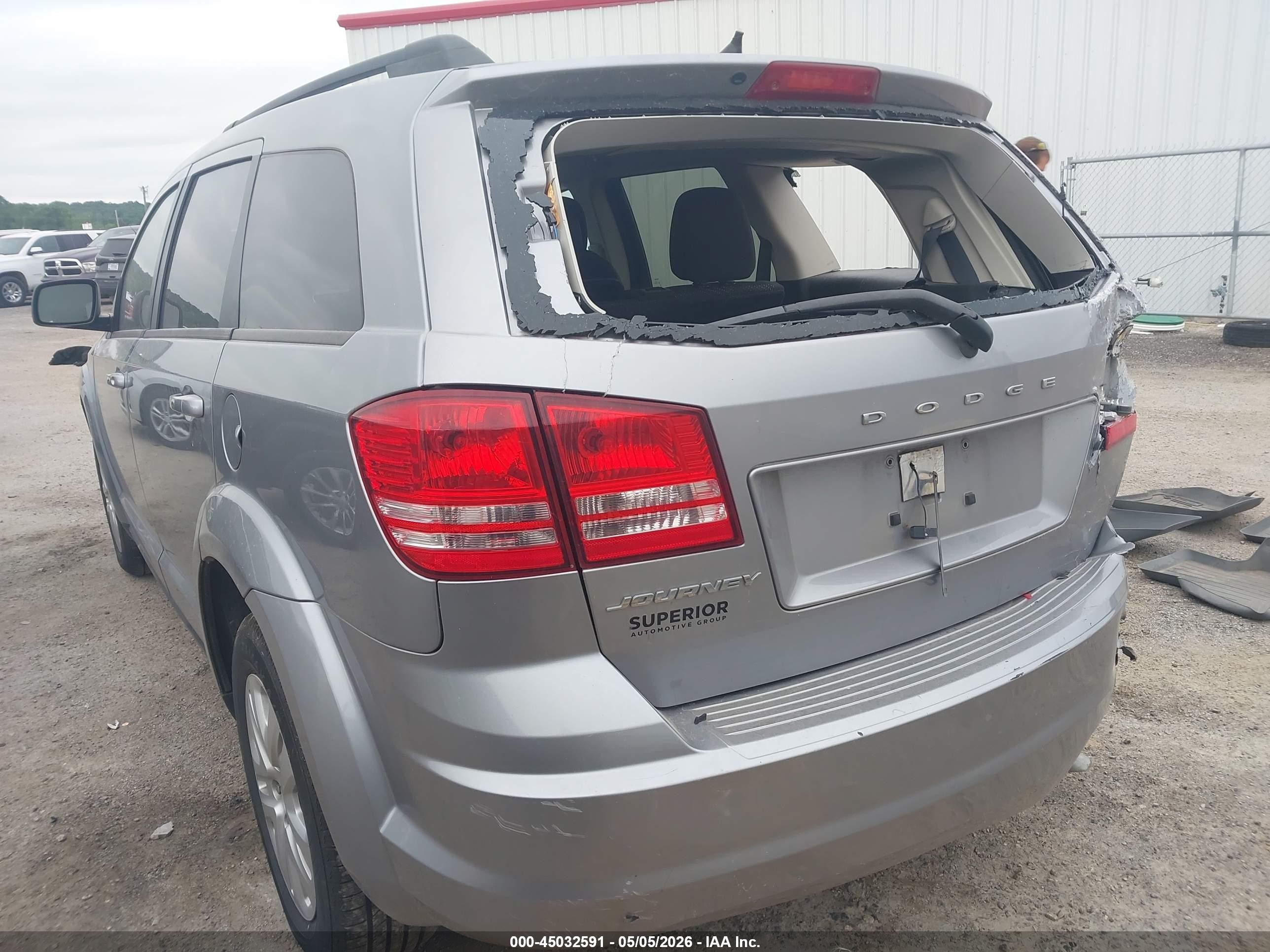 2016 Dodge Journey Se Silver vin: 3C4PDCAB9GT215555