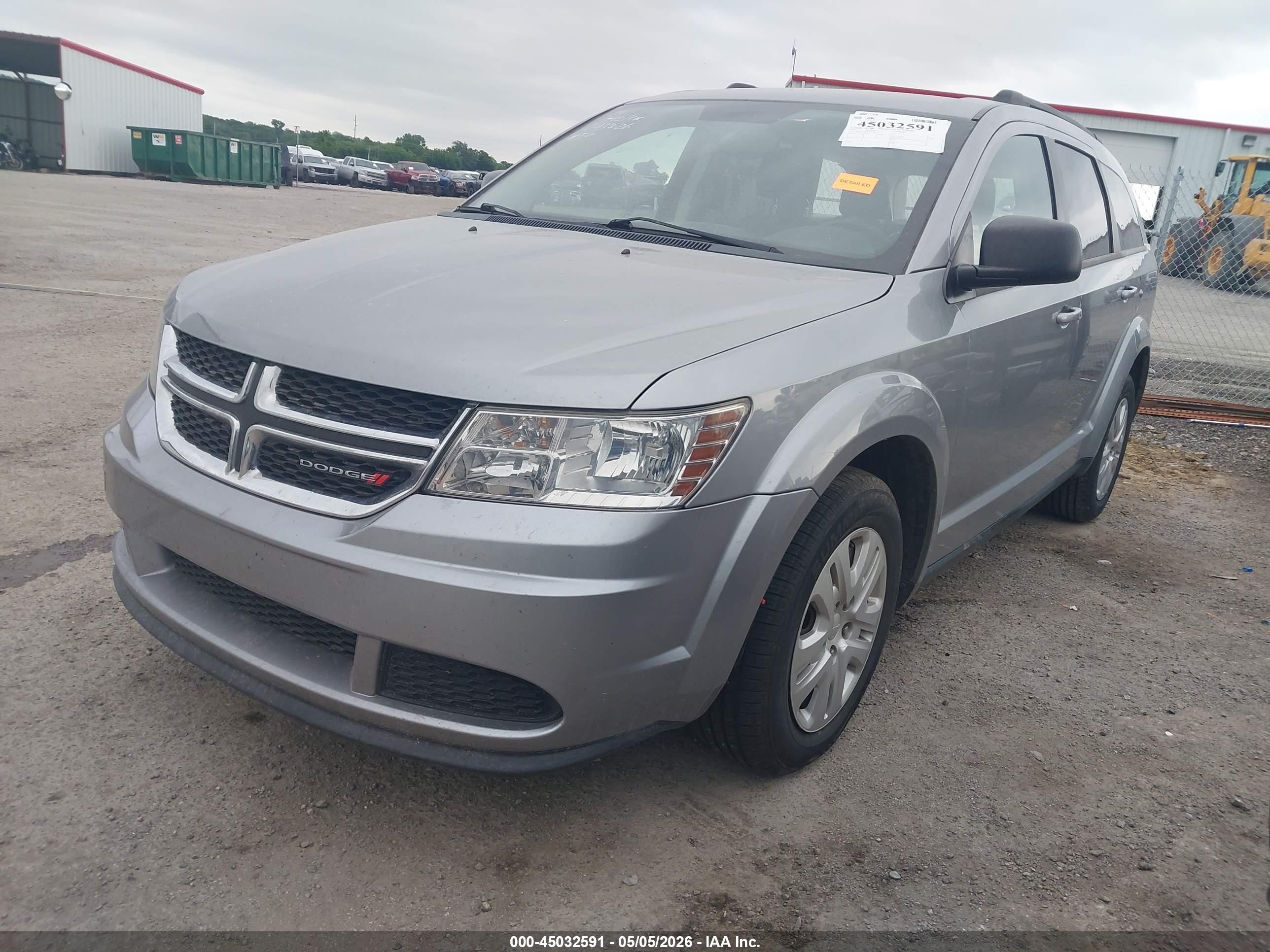 2016 Dodge Journey Se Silver vin: 3C4PDCAB9GT215555