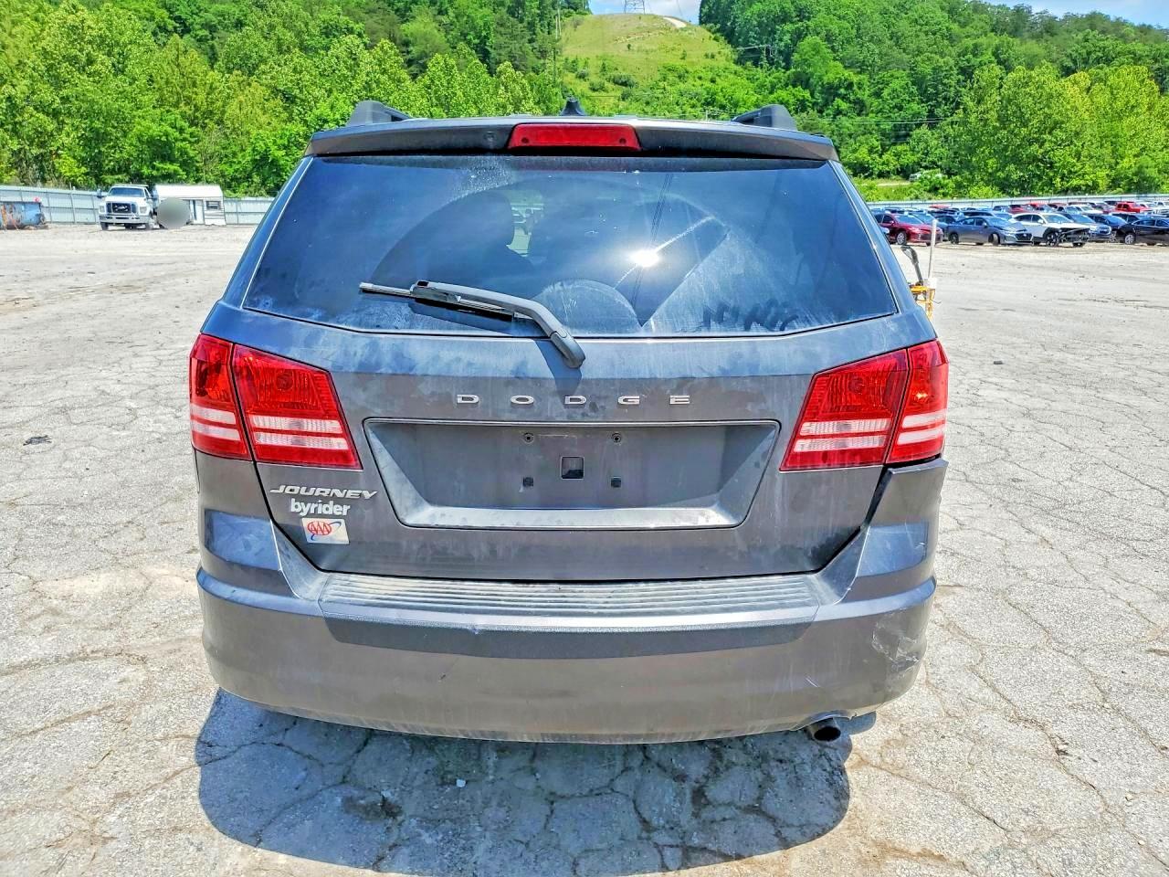 2017 Dodge Journey Se Gray vin: 3C4PDCAB9HT538490