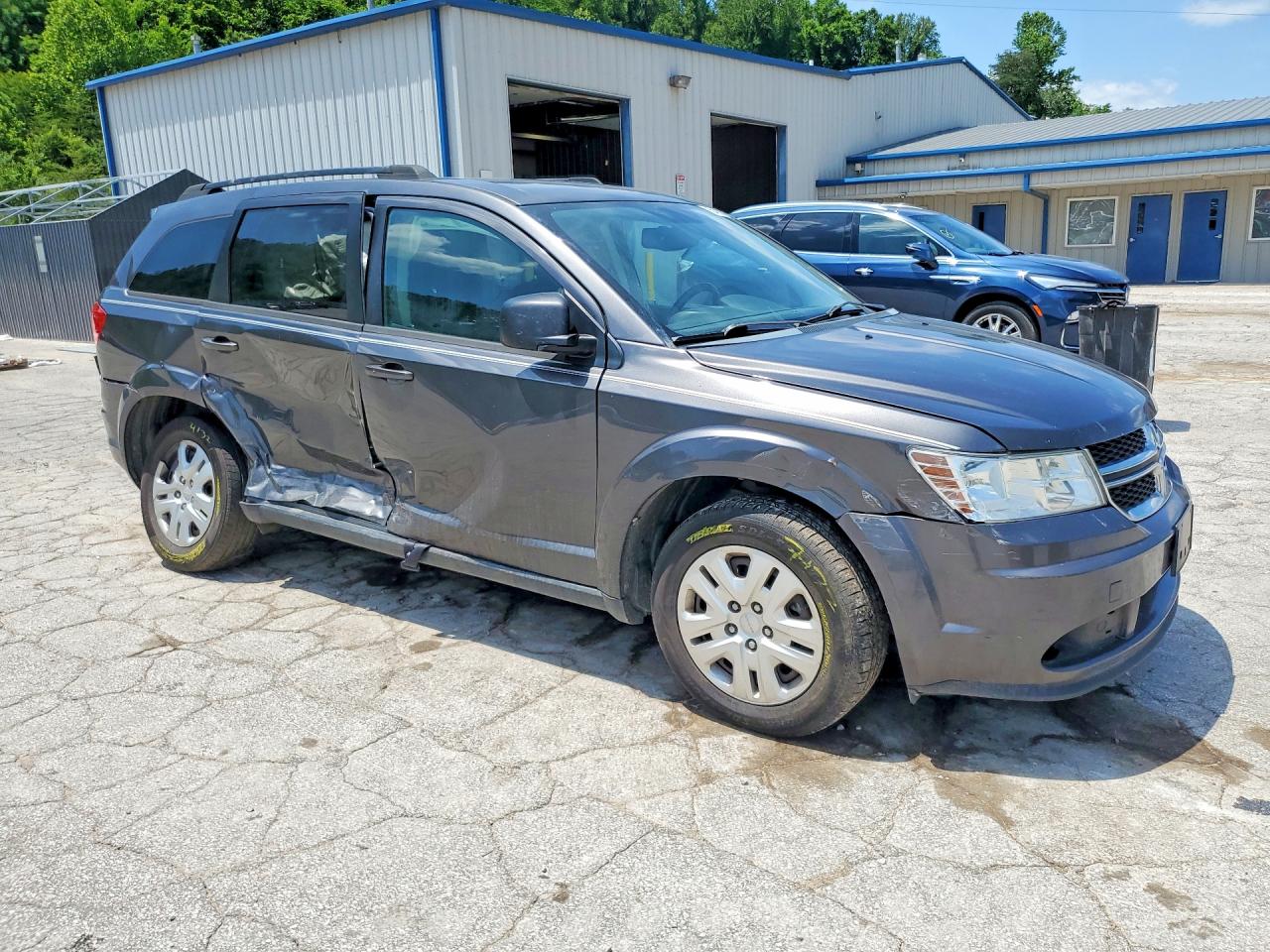 2017 Dodge Journey Se Gray vin: 3C4PDCAB9HT538490