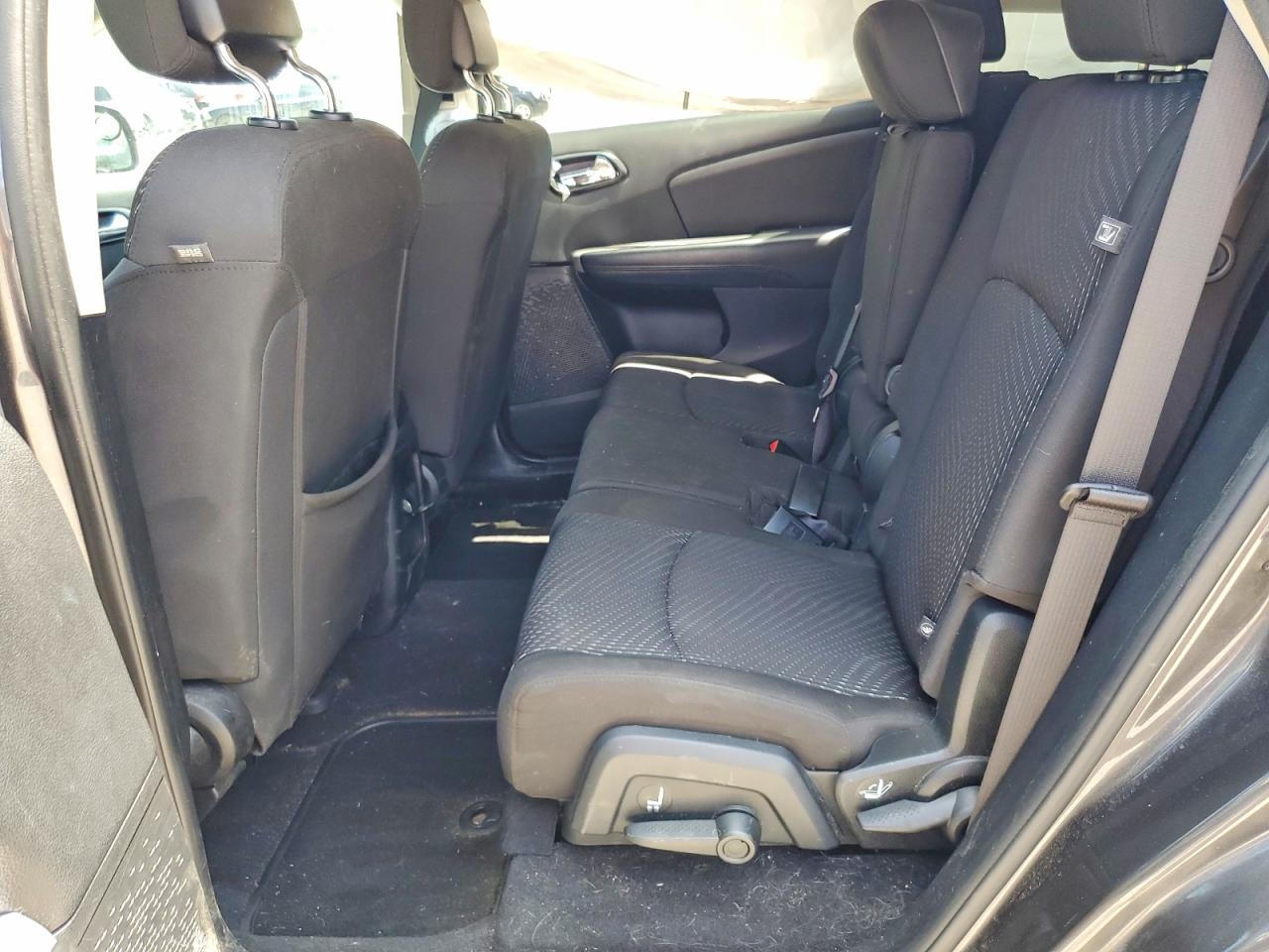 2017 Dodge Journey Se Gray vin: 3C4PDCAB9HT538490