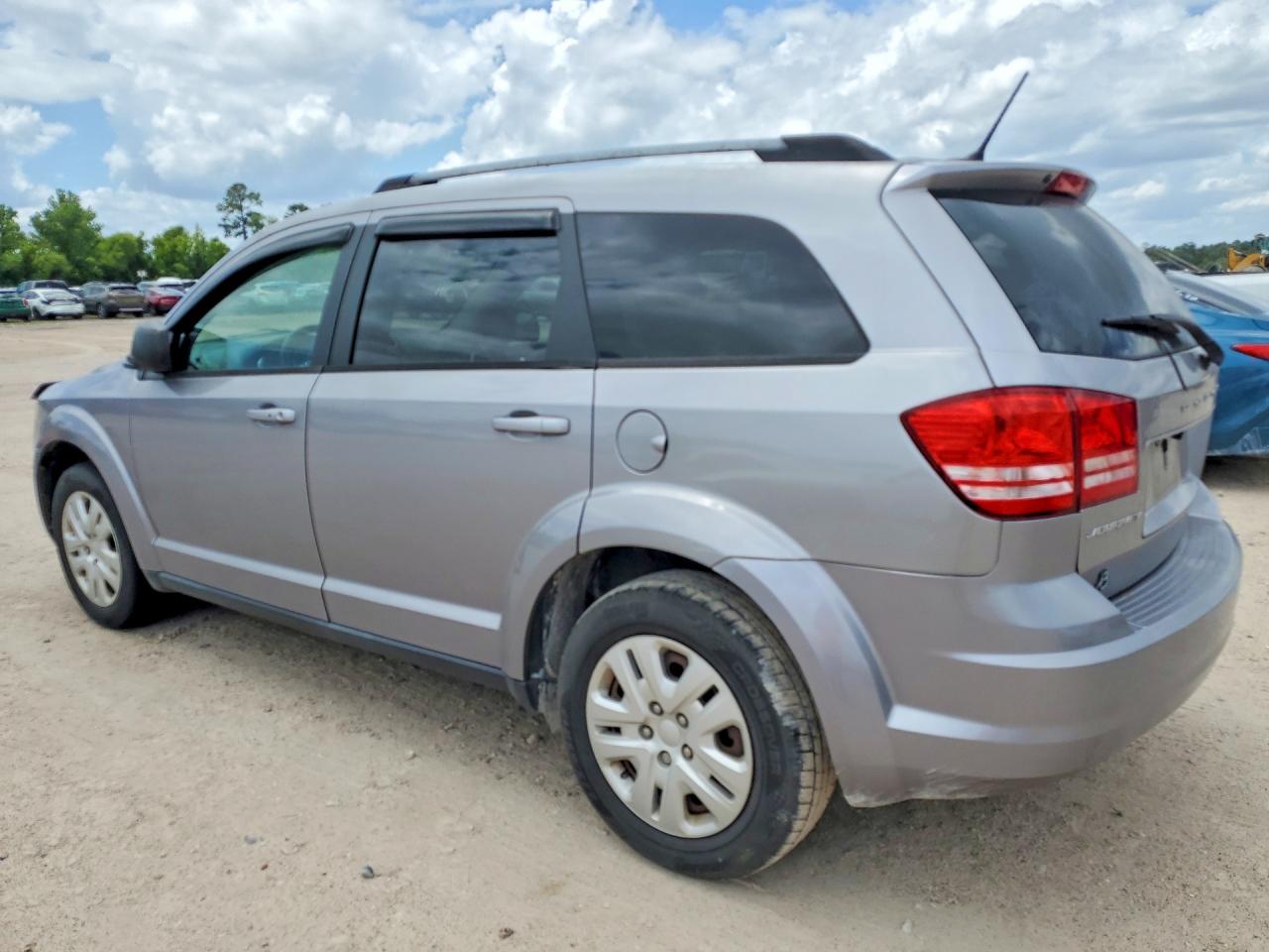 2017 Dodge Journey Se Silver vin: 3C4PDCAB9HT614354