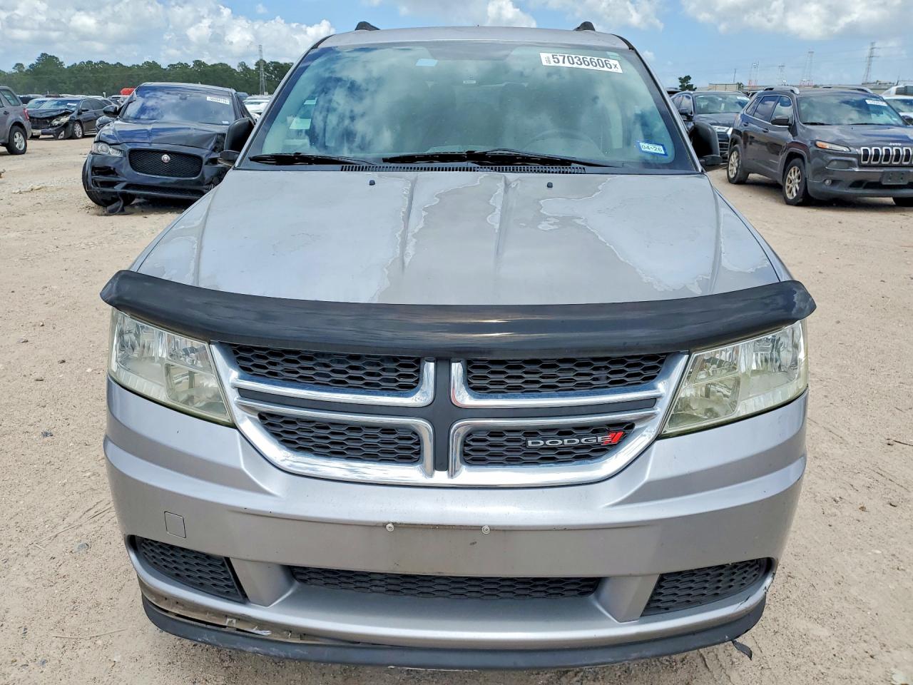 2017 Dodge Journey Se Silver vin: 3C4PDCAB9HT614354