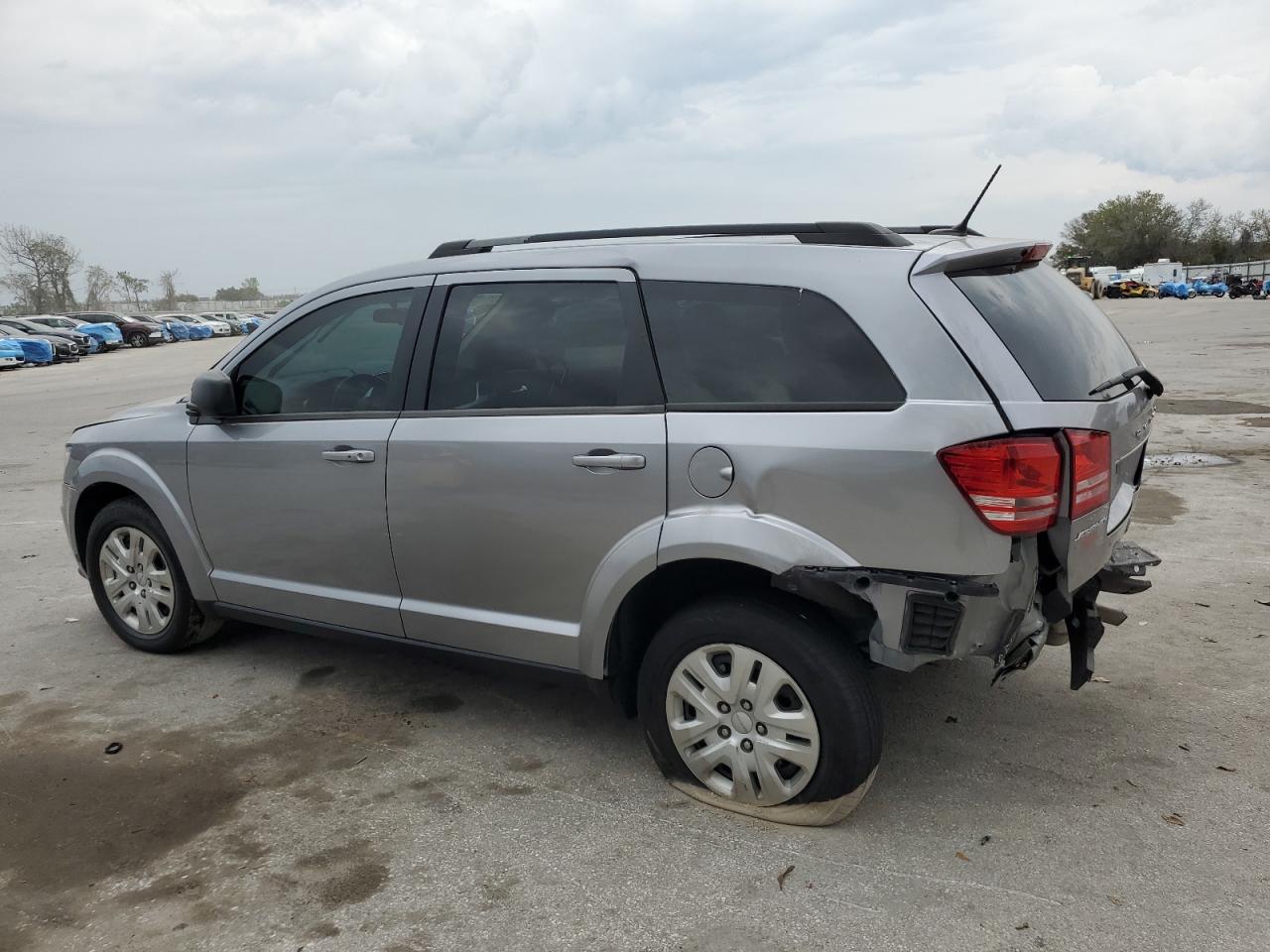 2018 Dodge Journey Se Gray vin: 3C4PDCAB9JT183052