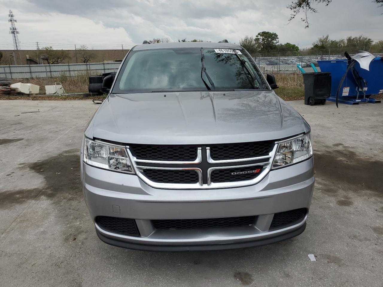 2018 Dodge Journey Se Gray vin: 3C4PDCAB9JT183052