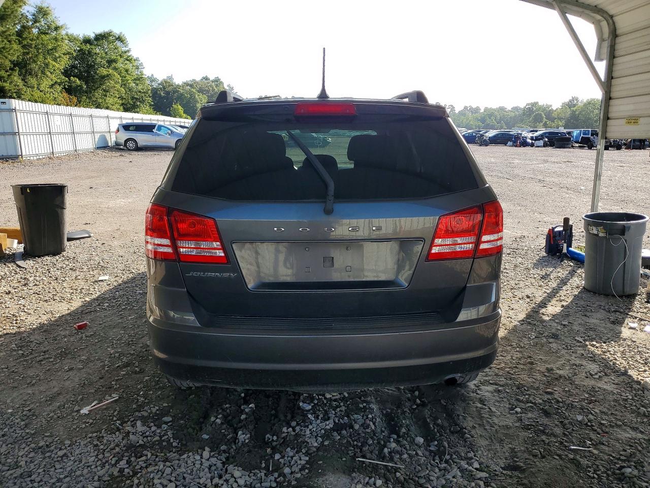 2018 Dodge Journey Se Gray vin: 3C4PDCAB9JT300662