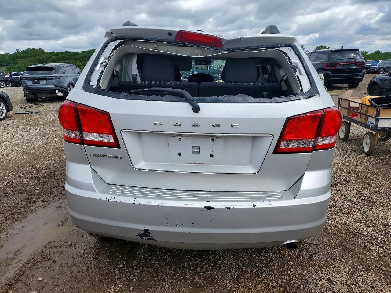 2013 Dodge Journey Se Silver vin: 3C4PDCABXDT501460
