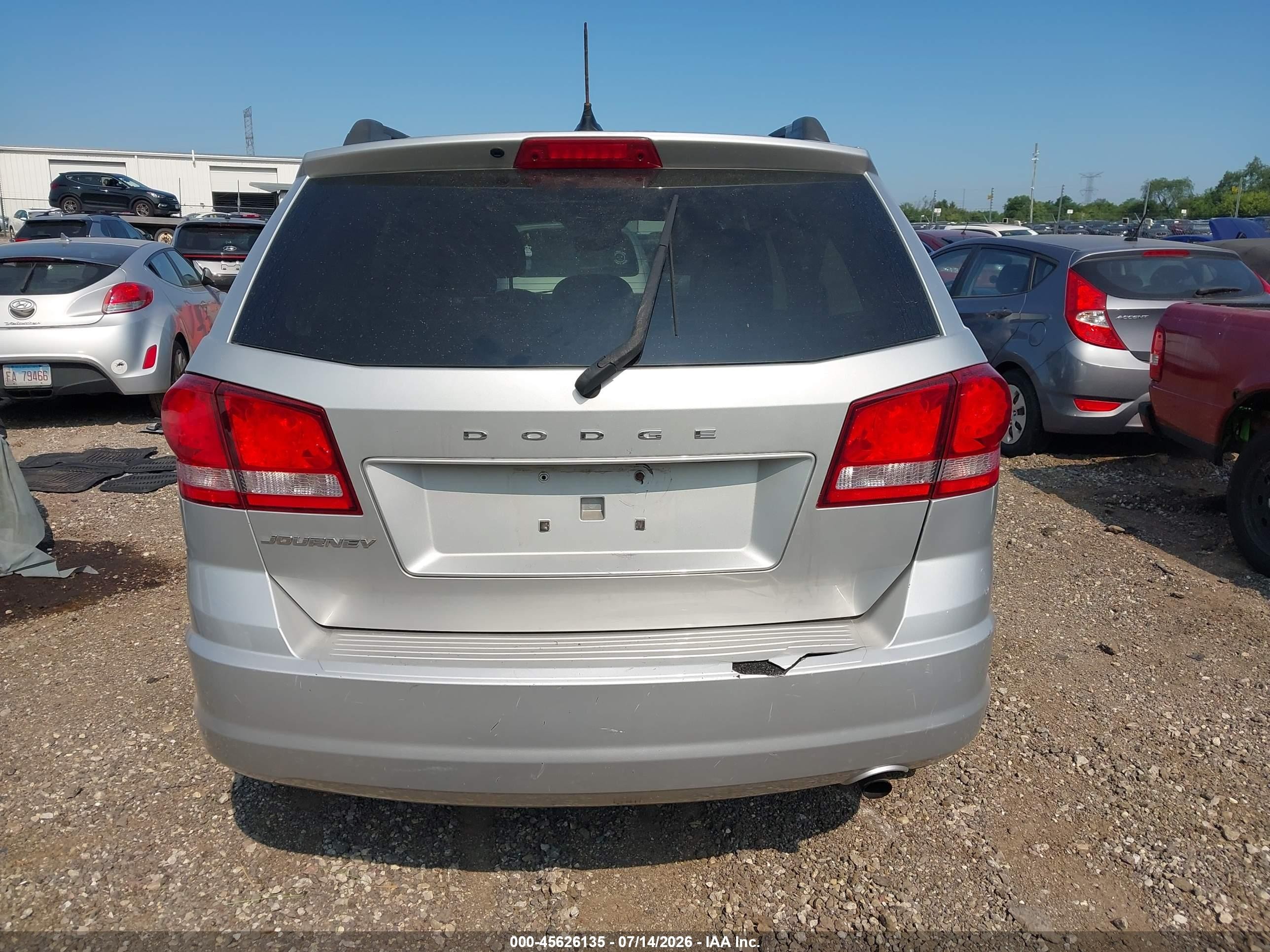 2014 Dodge Journey Se Silver vin: 3C4PDCABXET170915