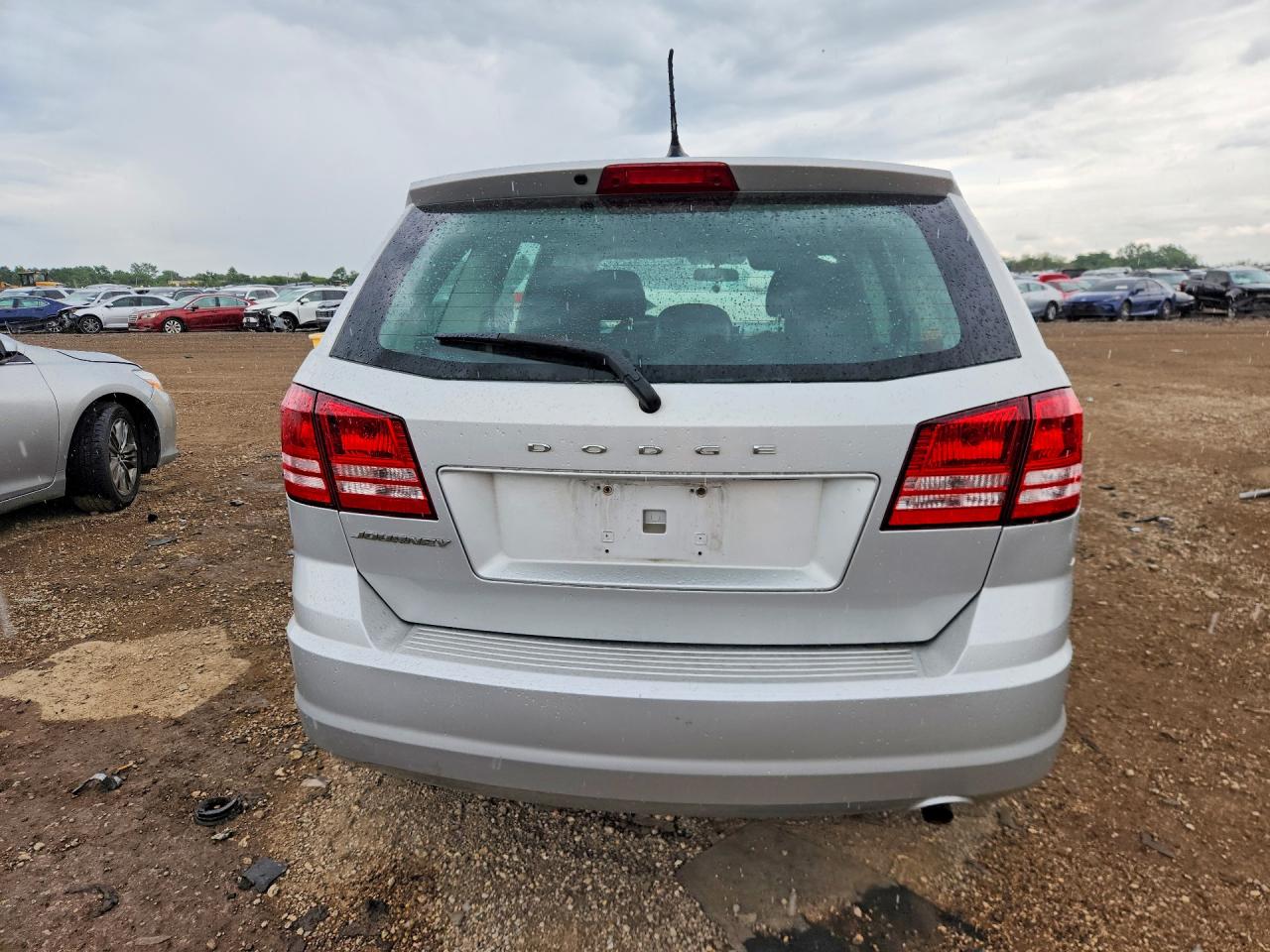2014 Dodge Journey Se Silver vin: 3C4PDCABXET309764