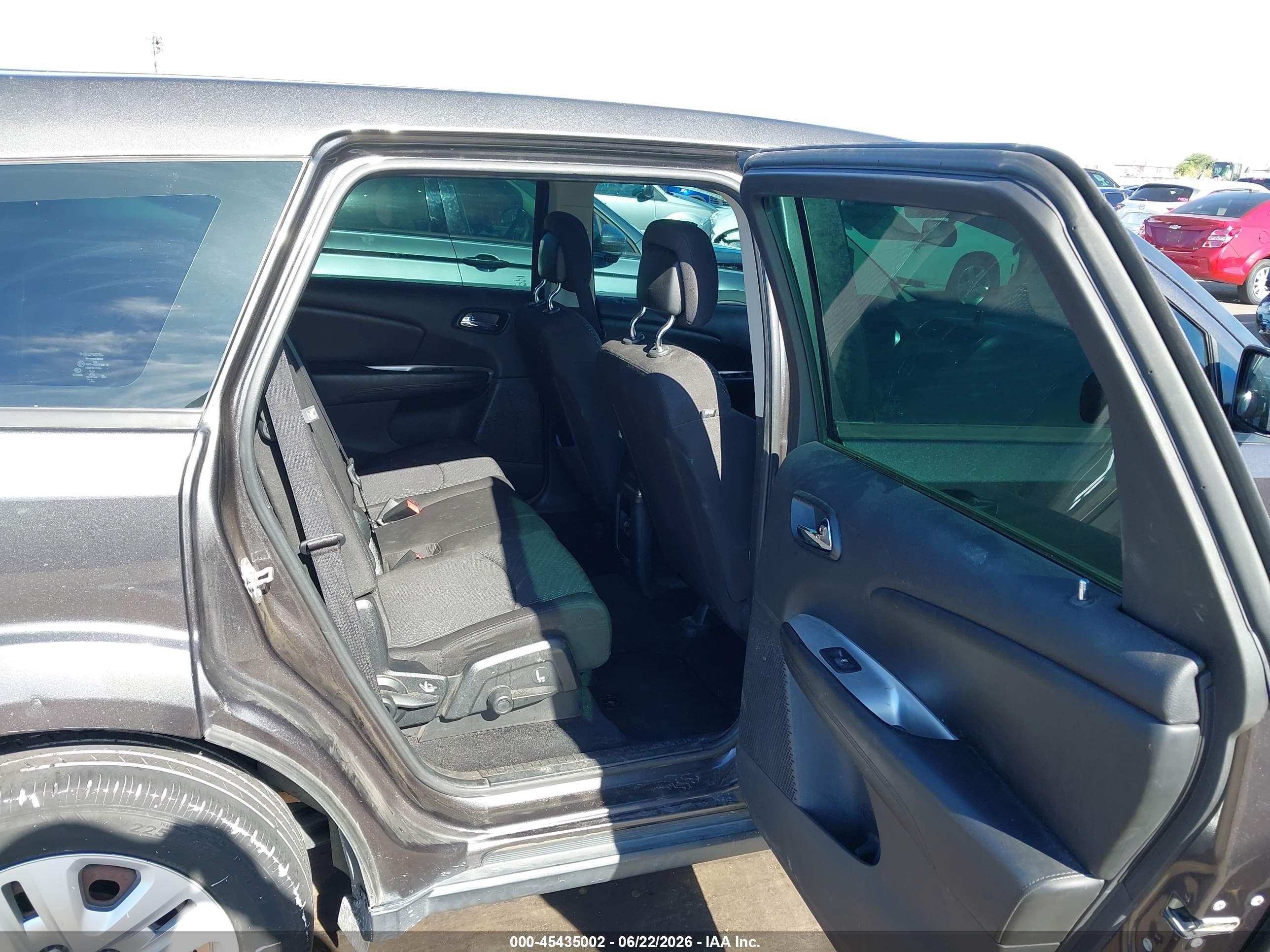 2015 Dodge Journey American Value Pkg Gray vin: 3C4PDCABXFT718820
