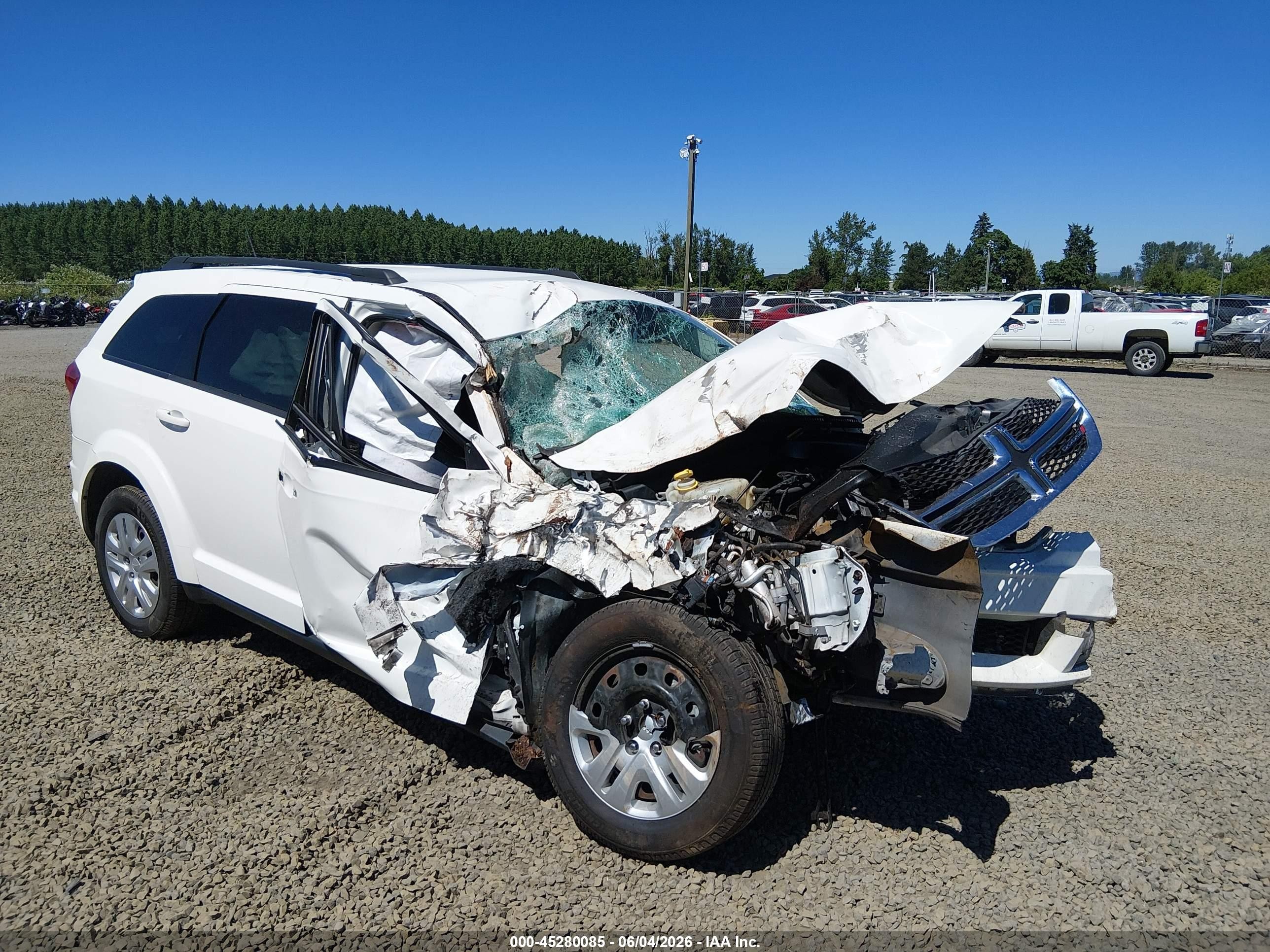 2015 Dodge Journey Se White vin: 3C4PDCABXFT736590