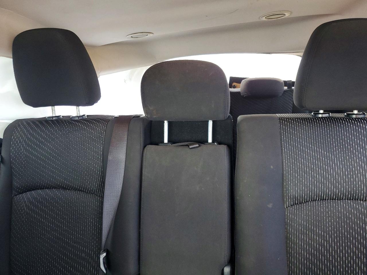 2018 Dodge Journey Se White vin: 3C4PDCABXJT445192