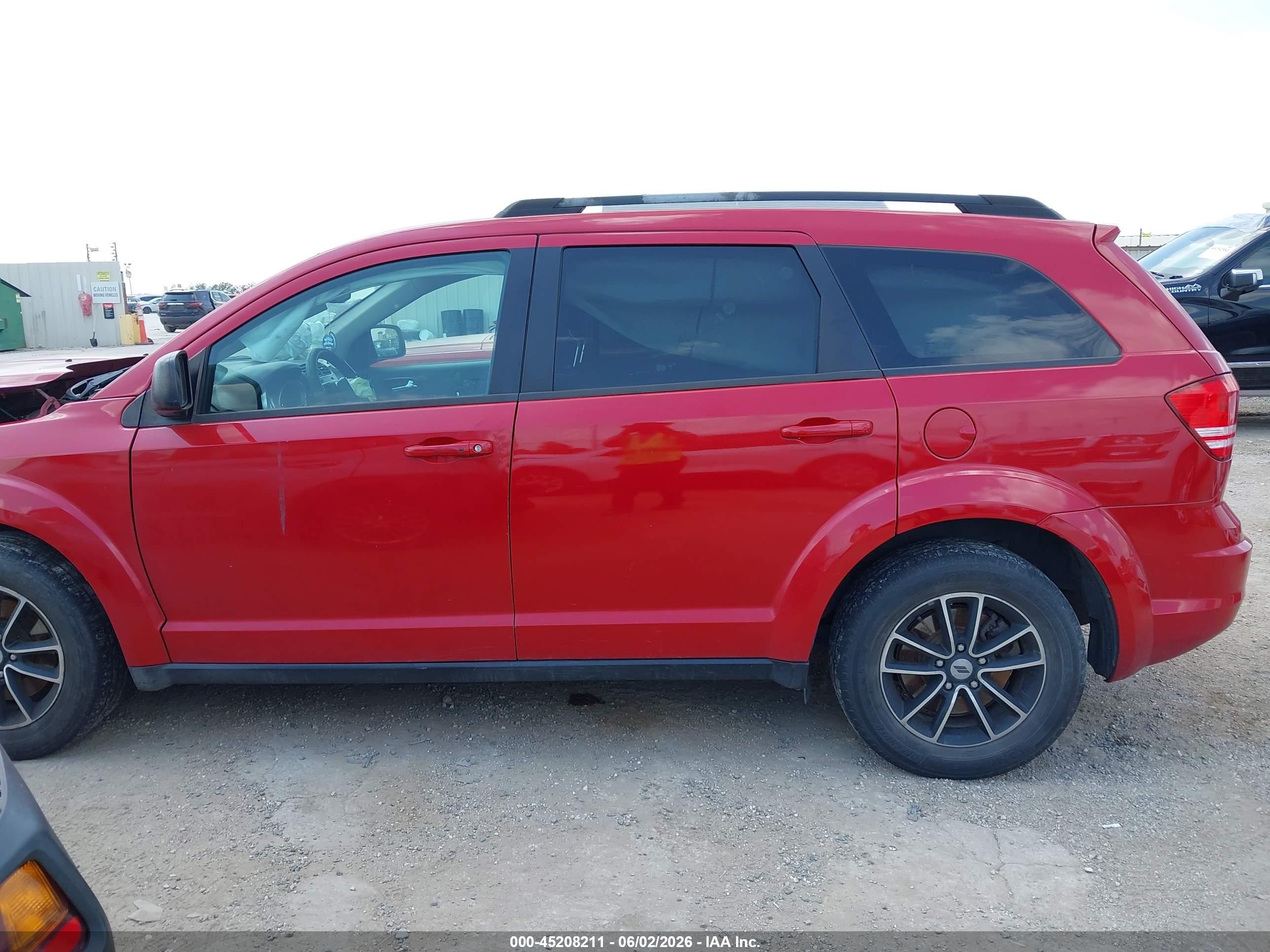 2018 Dodge Journey Se Red vin: 3C4PDCABXJT519971