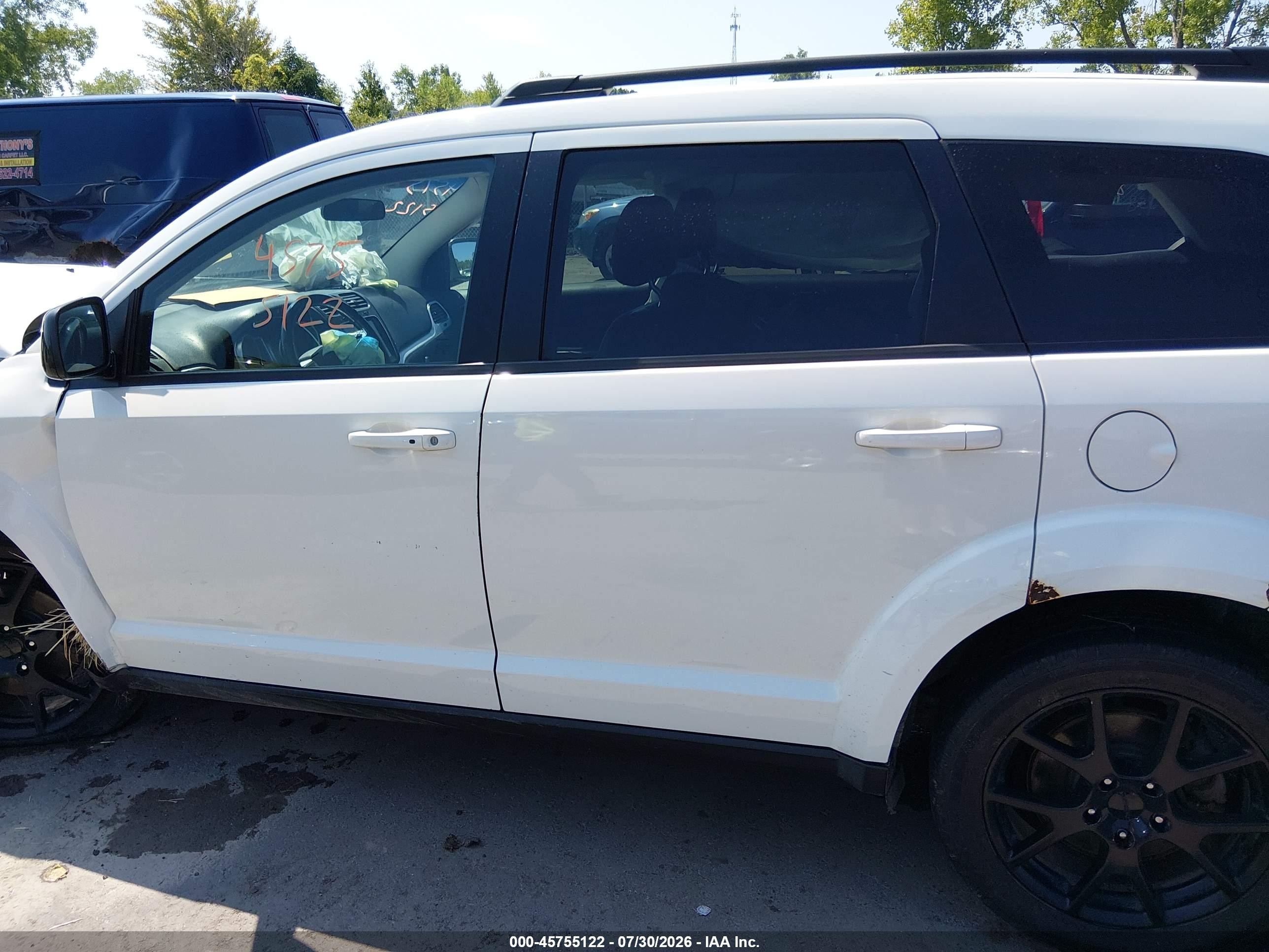 2013 Dodge Journey Sxt White vin: 3C4PDCBB0DT679392